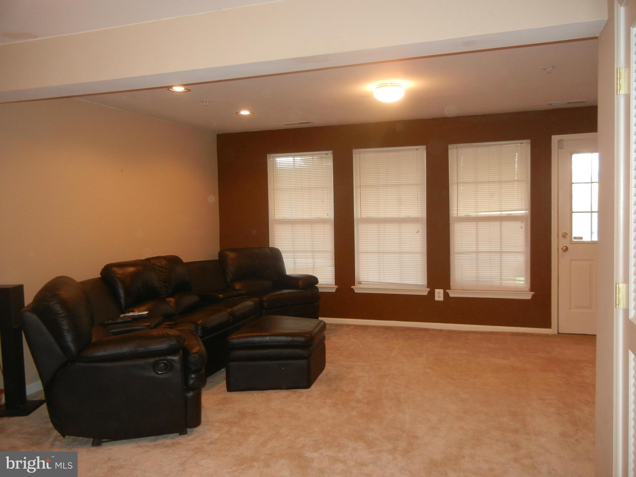 BCKGHM CND@OWGS MS NW TN - Residential Lease