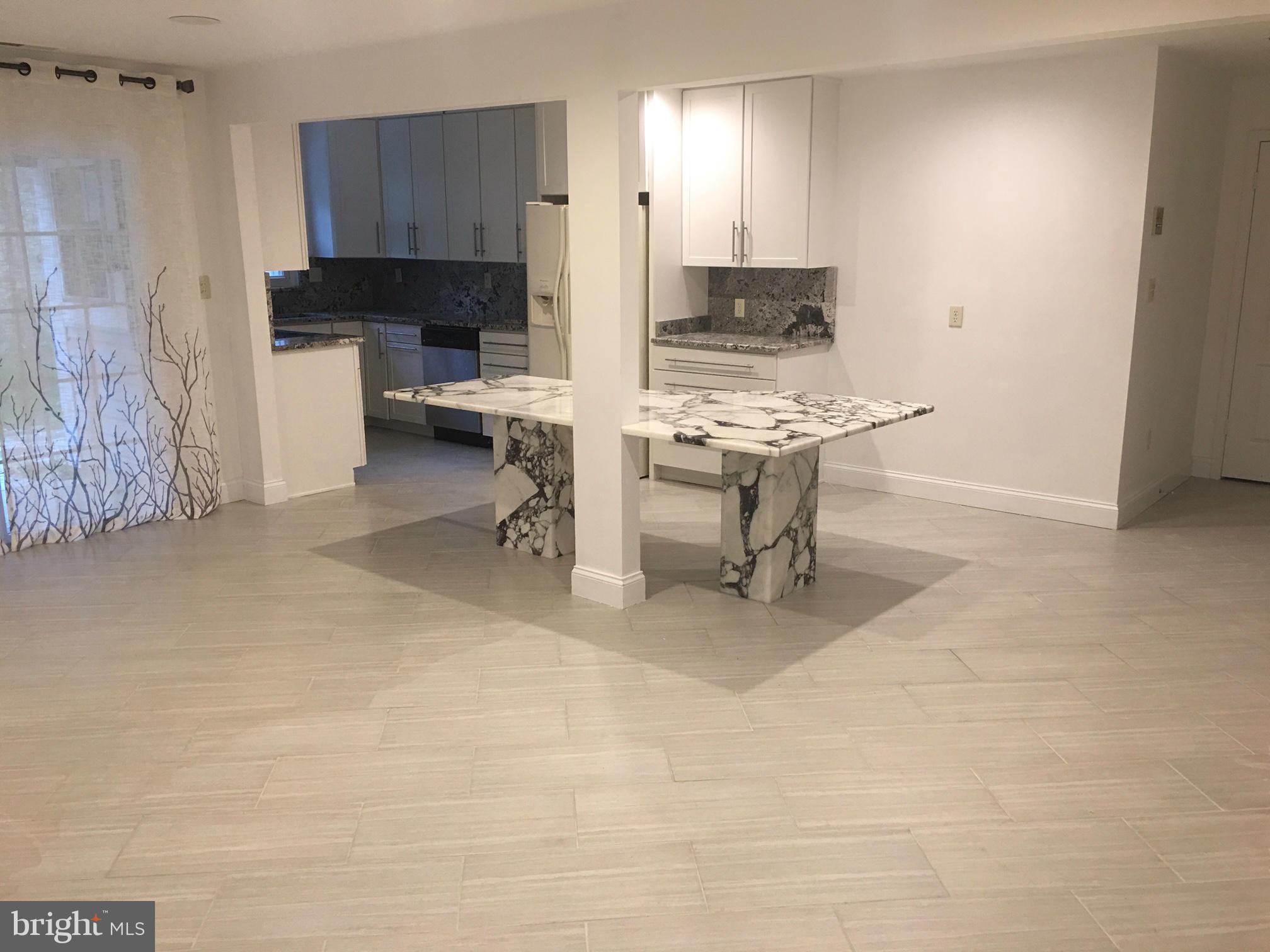 MONTGOMERY RUN - Residential Lease