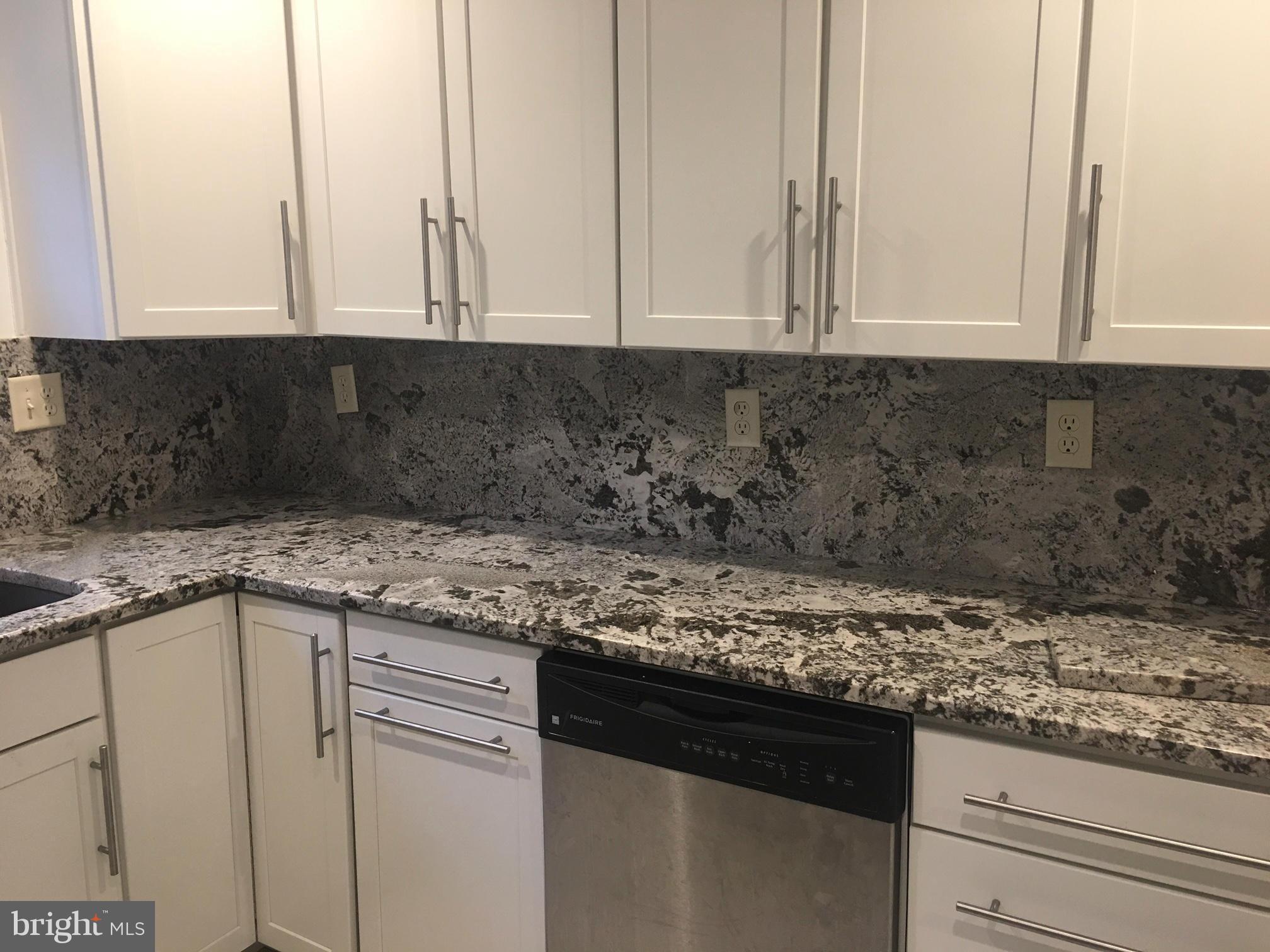 MONTGOMERY RUN - Residential Lease