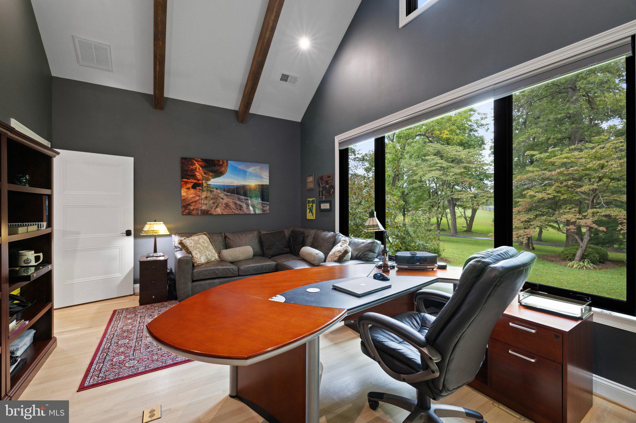 FOUR CHIMNEYS - Residential