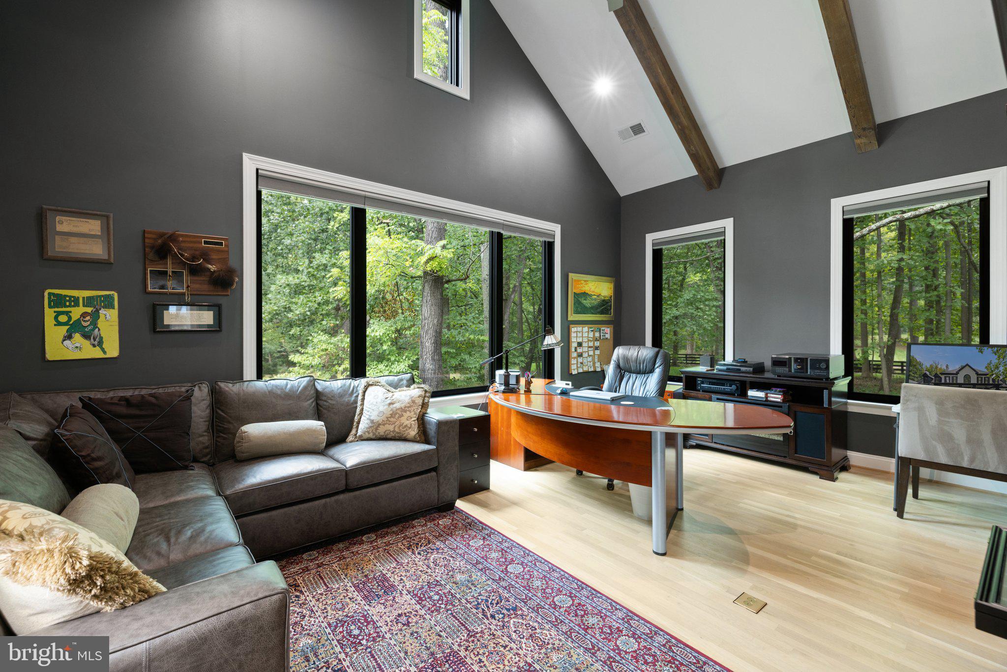 FOUR CHIMNEYS - Residential