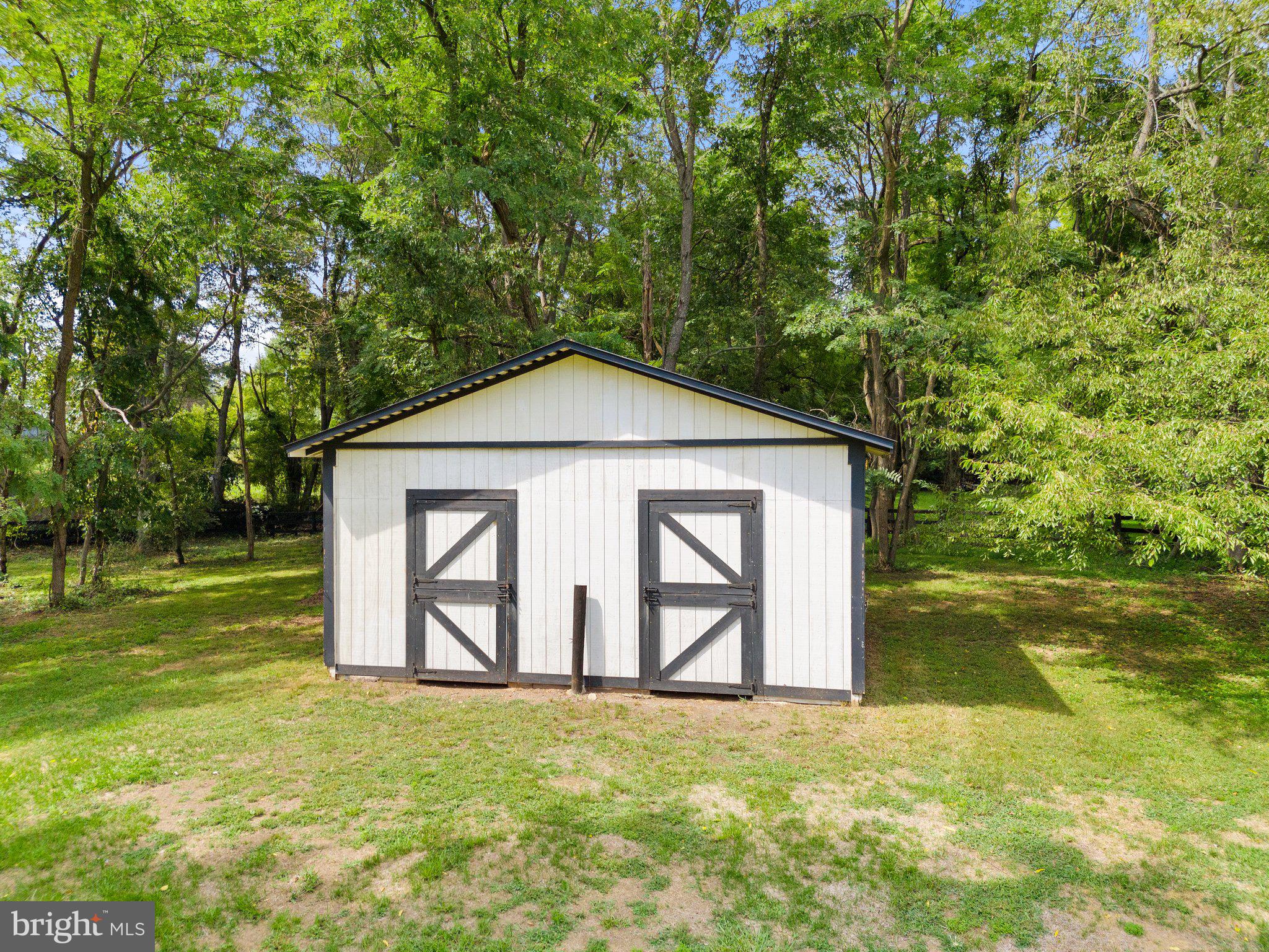 FOUR CHIMNEYS - Residential