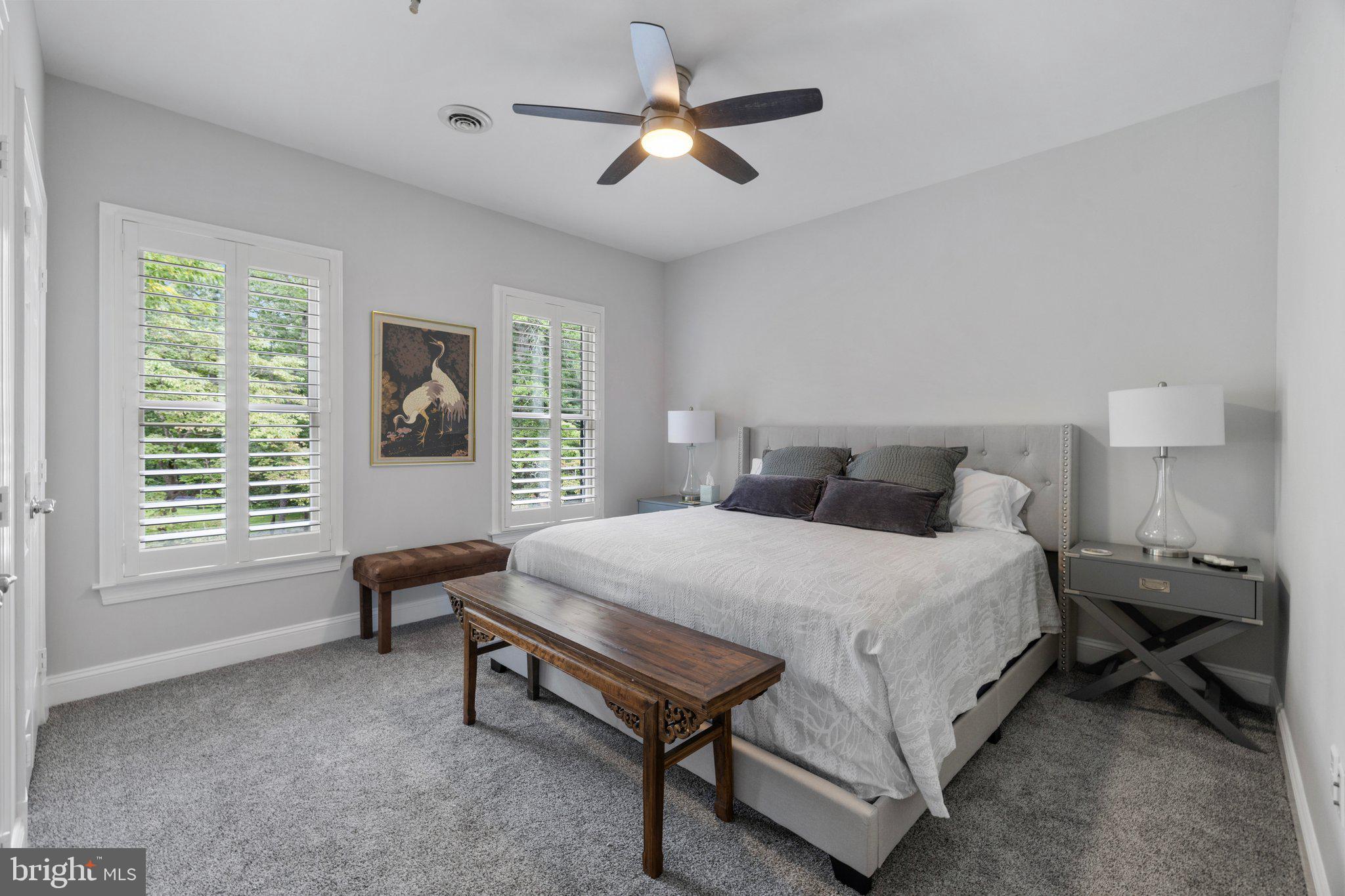 FOUR CHIMNEYS - Residential