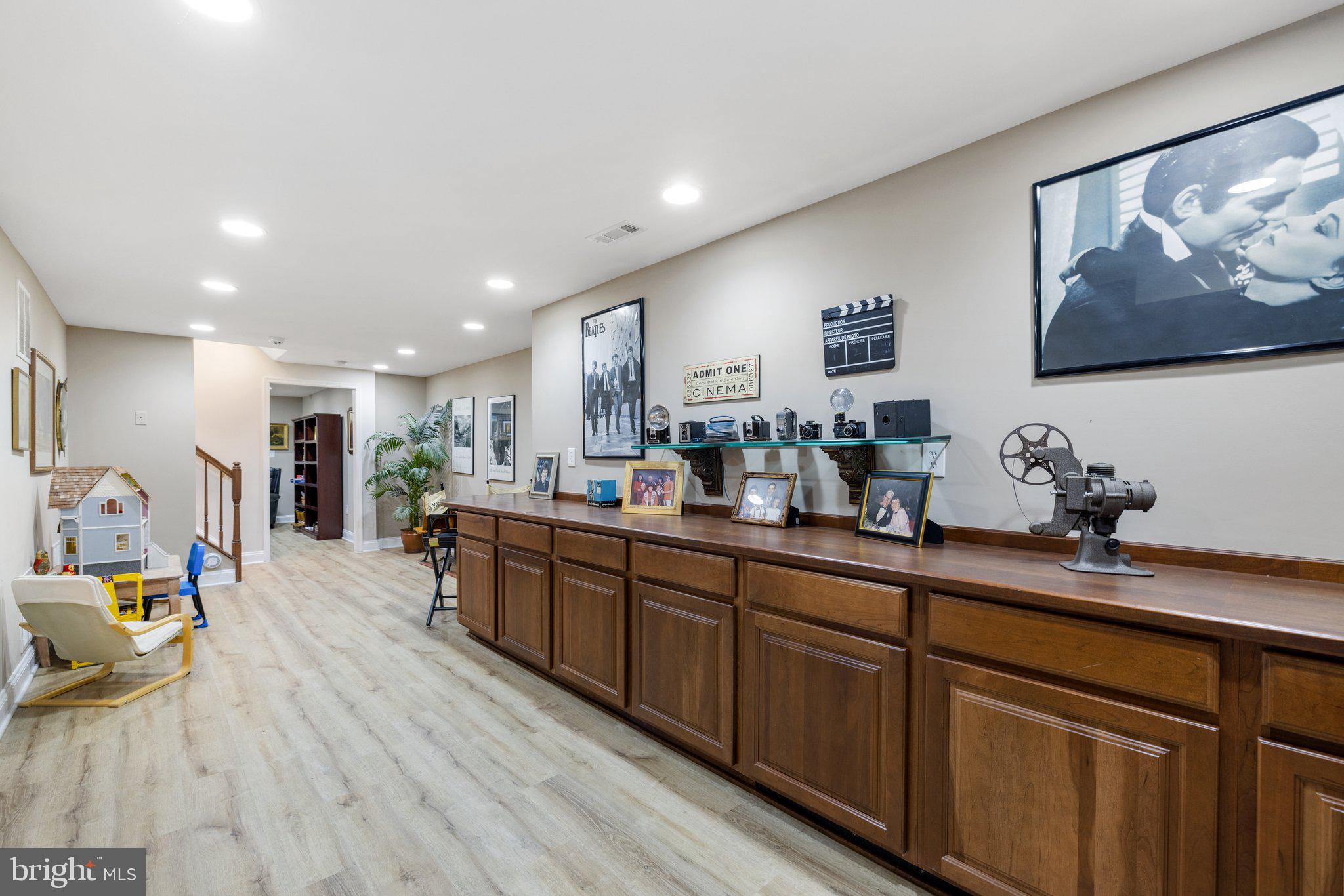 FOUR CHIMNEYS - Residential