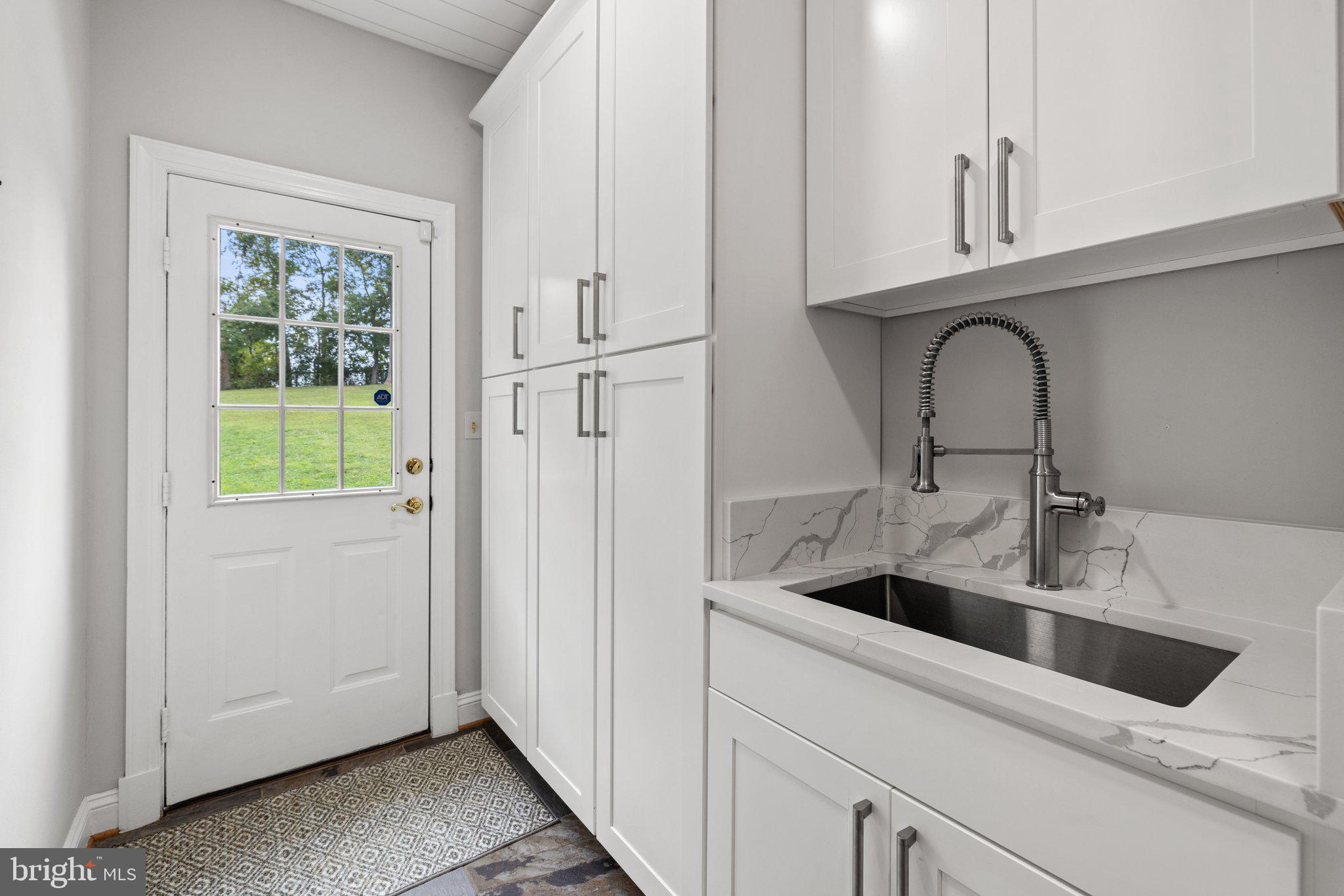 FOUR CHIMNEYS - Residential