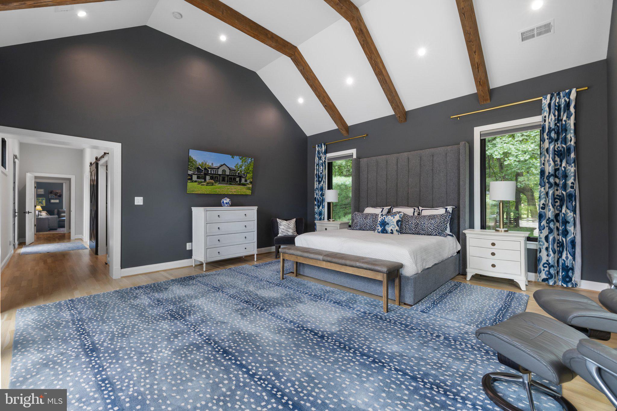 FOUR CHIMNEYS - Residential