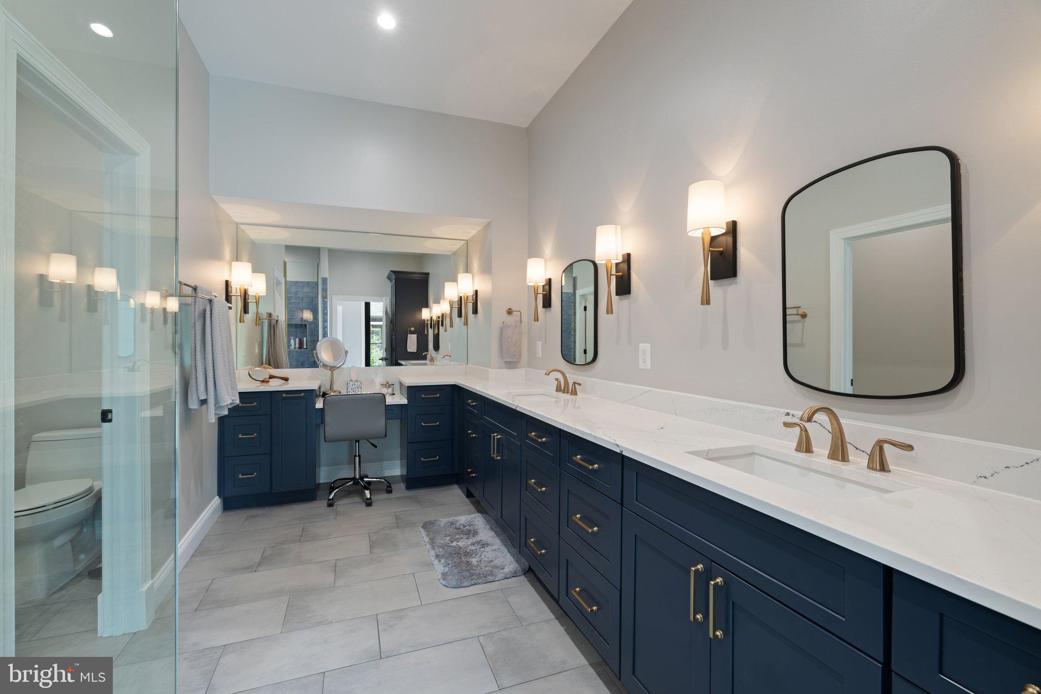 FOUR CHIMNEYS - Residential