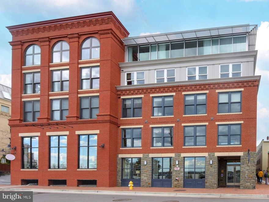 Welcome to Watermark - a boutique riverfront condominium in the heart of Old Town Alexandria’s Historic Southeast Quadrant. Watermark offers elegant turnkey living in a prime location.

Residence #505 is one of the building’s two penthouse units that offer direct and unobstructed views of the Potomac River. This corner unit is bathed in light all day thanks to its architecturally unique and oversized arched windows with Eastern and Southern exposures.

This floor plan is open and airy with nearly 2700sf of living space, 9’ ceilings, and includes 3 generous Bedrooms and 3 Bathrooms.

Top quality finishes include wide-plank floors throughout, quartz countertops, white Italian-made soft close cabinetry, Bosch appliances, and gas fireplace. A private terrace enjoys river views and is accessed from both the kitchen and second and third bedrooms.

The palatial owner’s suite offers two huge closets and sumptuous tile-clad bath. There is a double vanity, underfloor heating, an oversized soaking tub, separate shower and water closet. 

Building amenities include an elegantly appointed lobby and rooftop terrace with sweeping riparian views. 2 garage parking spaces and storage closet are included. Low Fee! Pet Friendly!