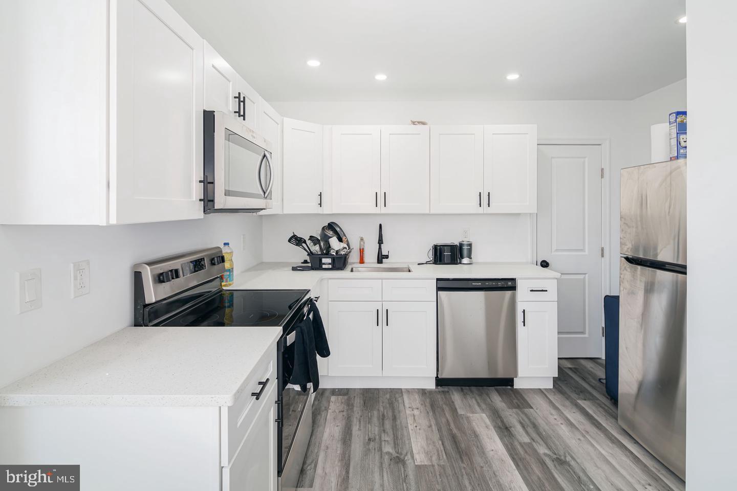 LOWER MOYAMENSING - Residential Income