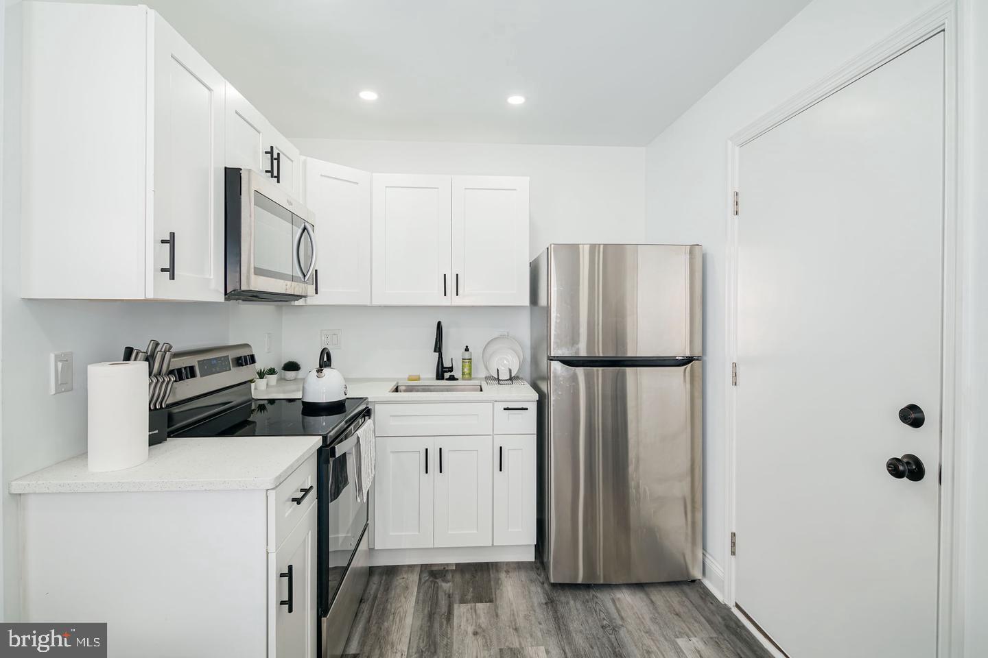 LOWER MOYAMENSING - Residential Income