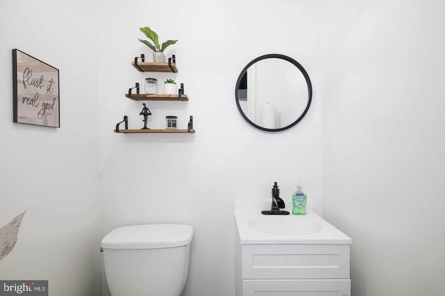 LOWER MOYAMENSING - Residential Income