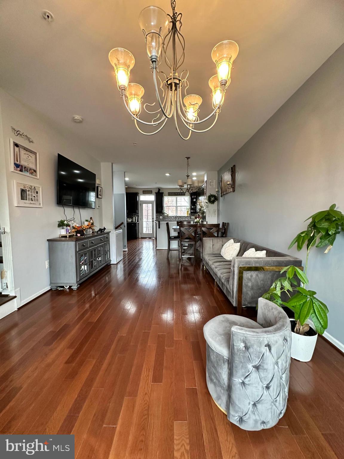 FALLS GROVE CONDOMINIUM - Residential