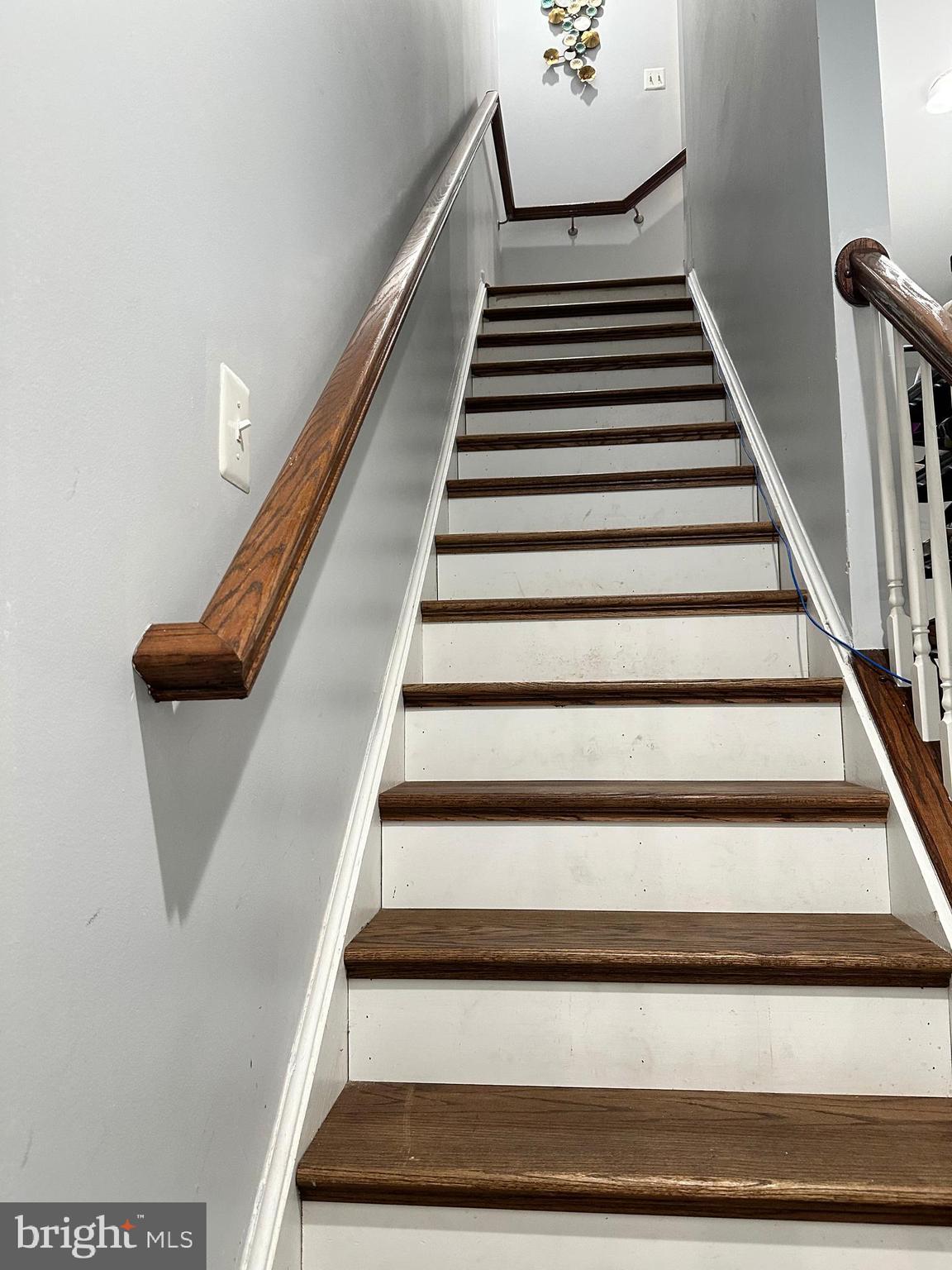 FALLS GROVE CONDOMINIUM - Residential