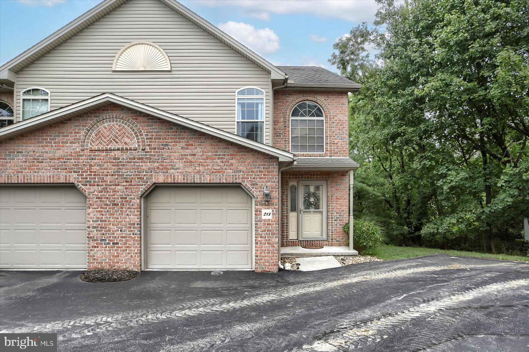 LOCUST WOODS - Residential