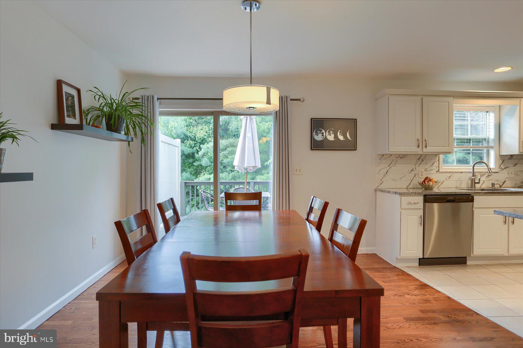 LOCUST WOODS - Residential