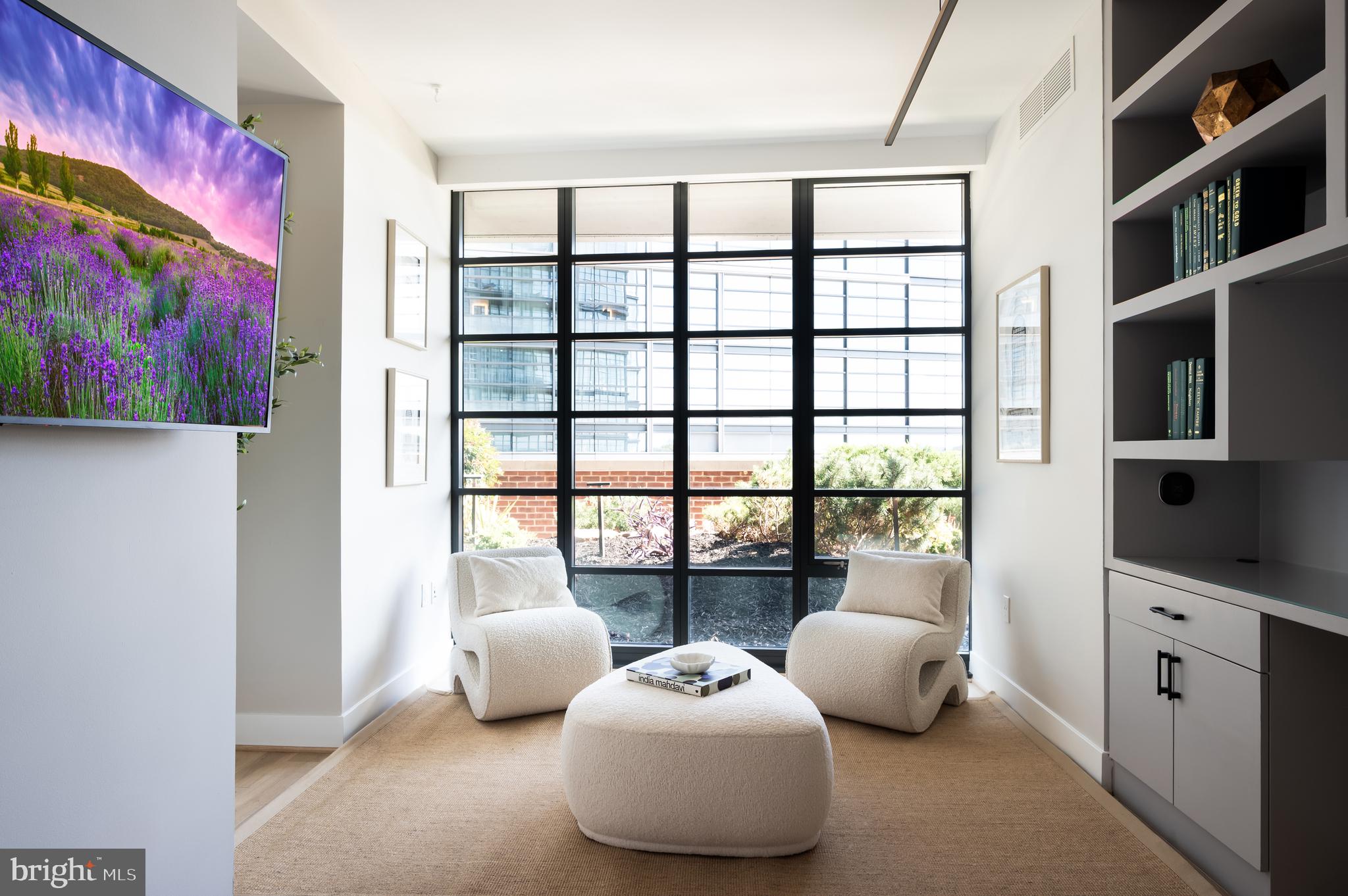 WATERFRONT SW RLA - Residential