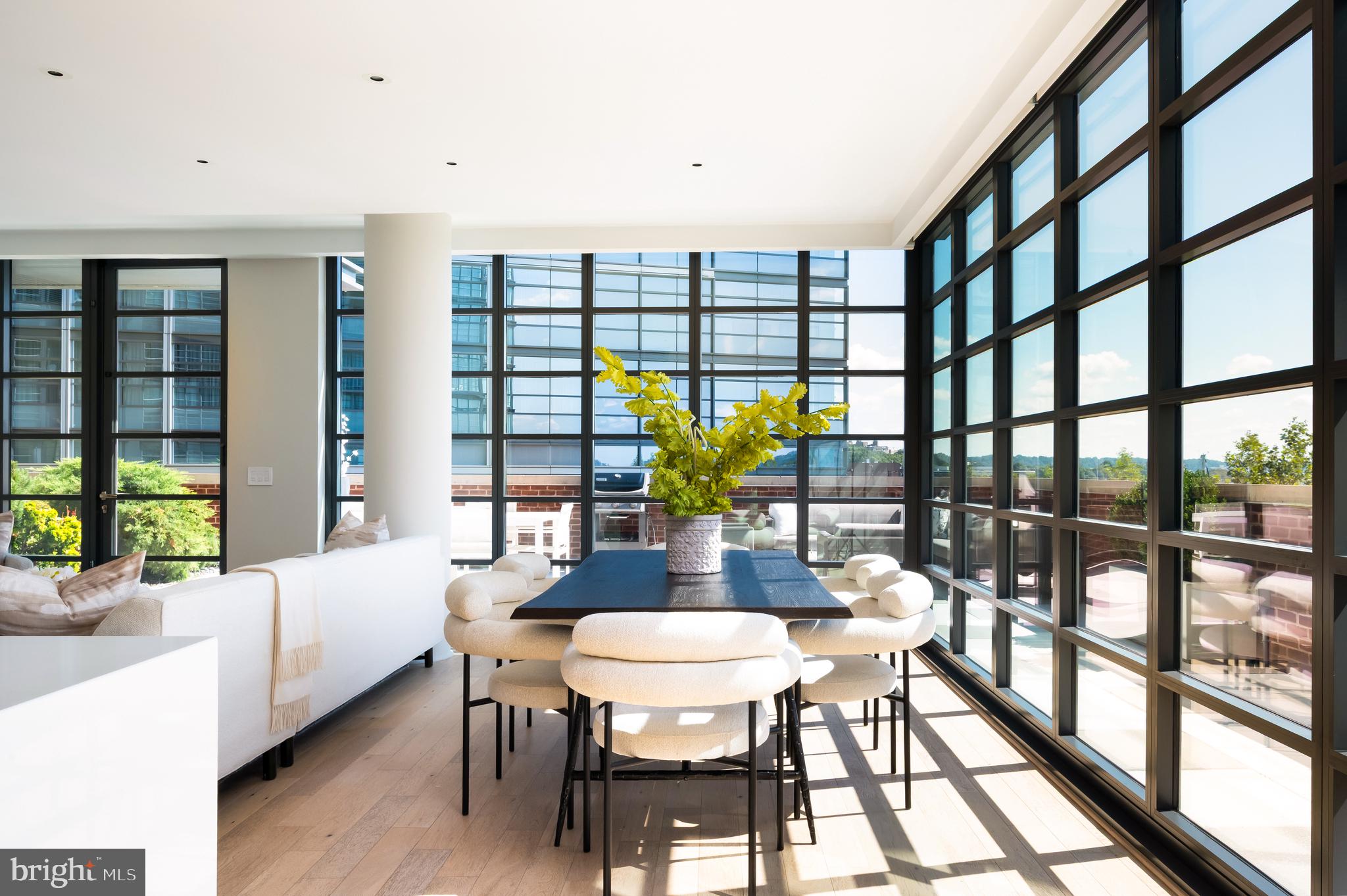 WATERFRONT SW RLA - Residential