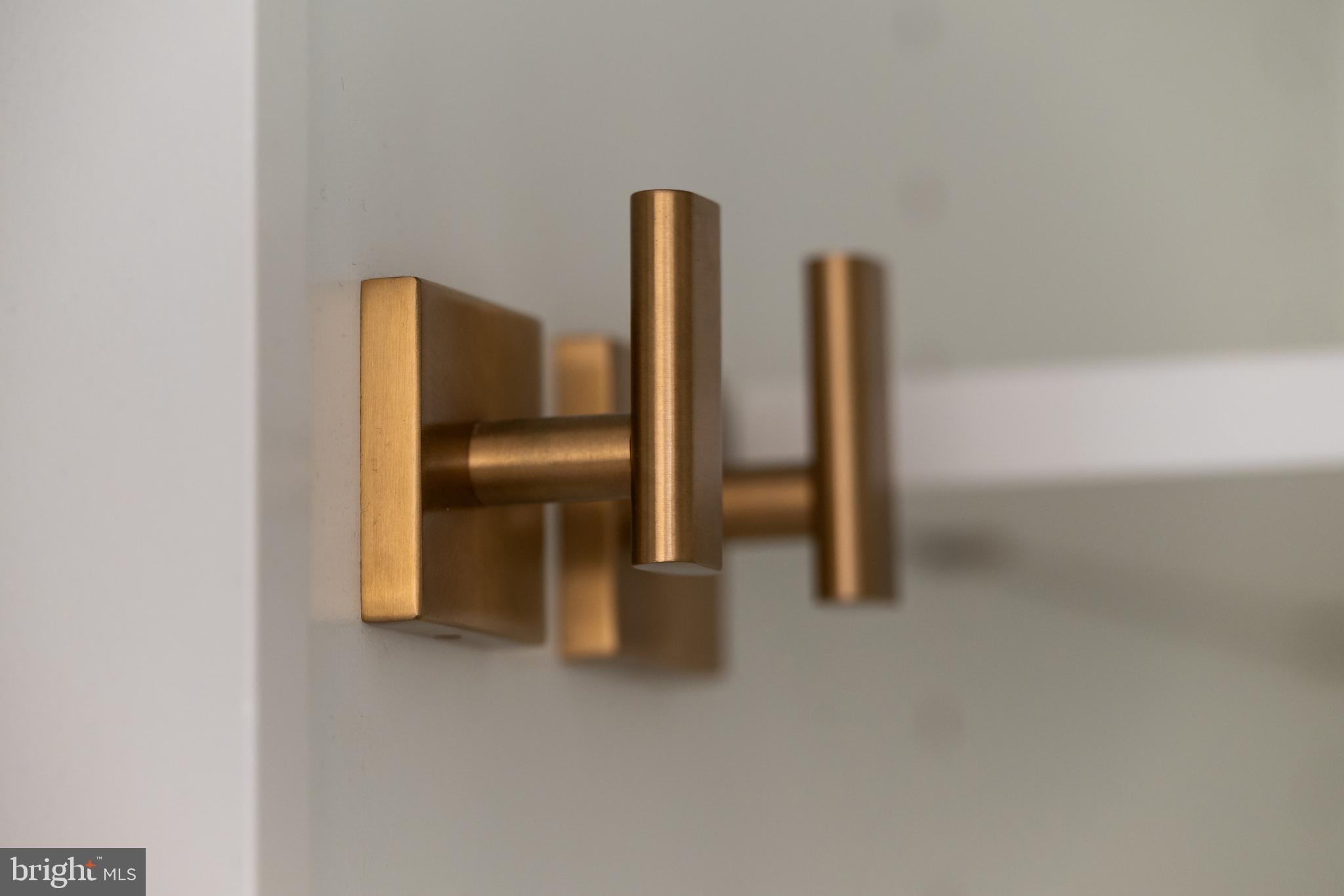 WATERFRONT SW RLA - Residential