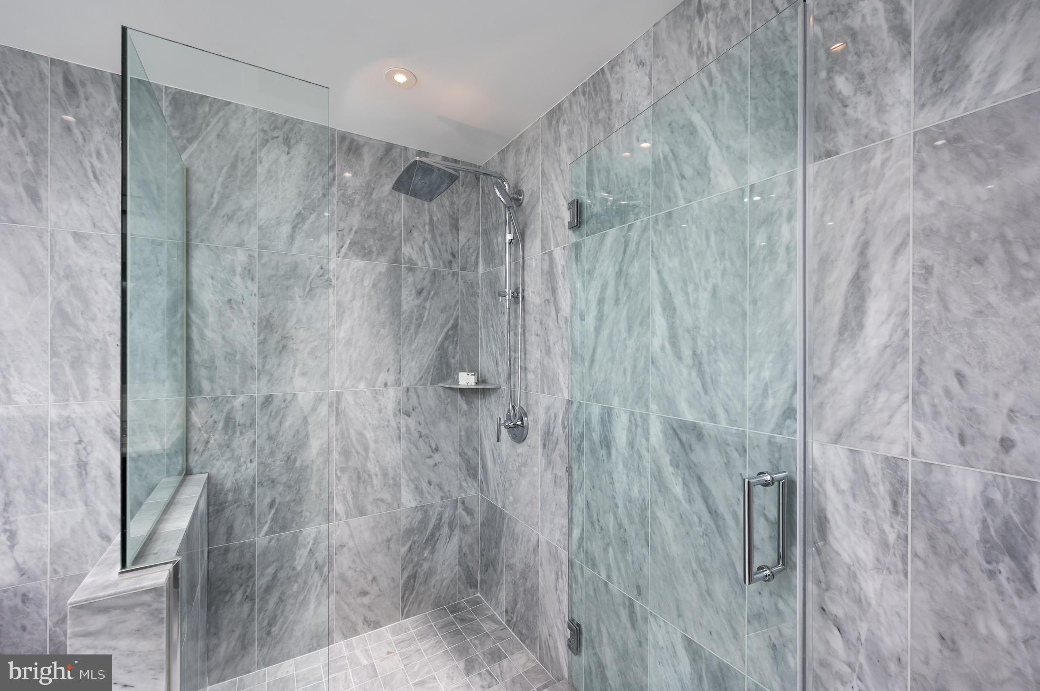 WATERFRONT SW RLA - Residential