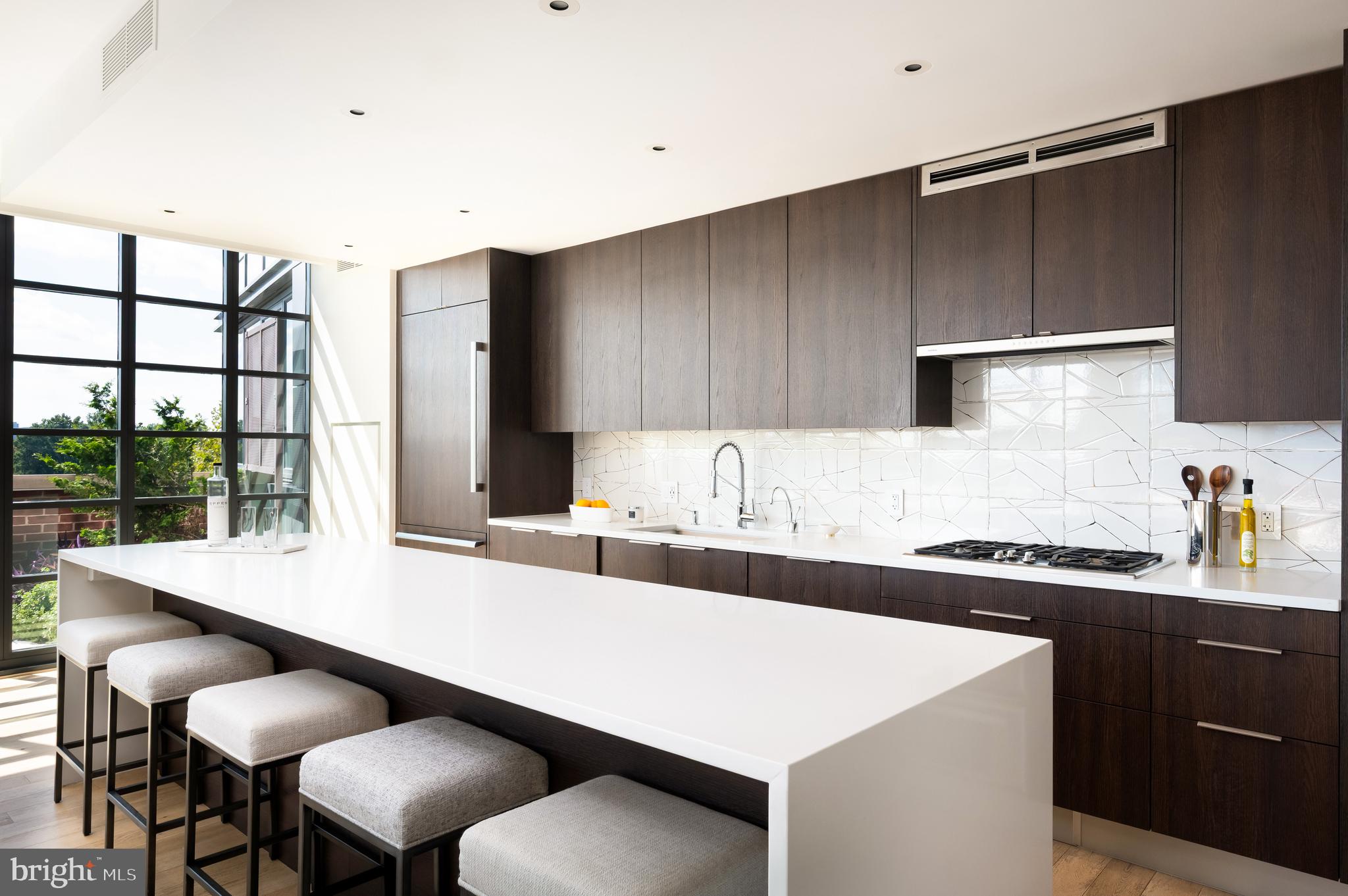 WATERFRONT SW RLA - Residential