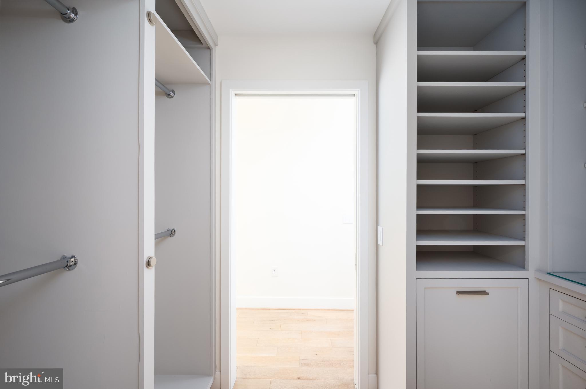 WATERFRONT SW RLA - Residential