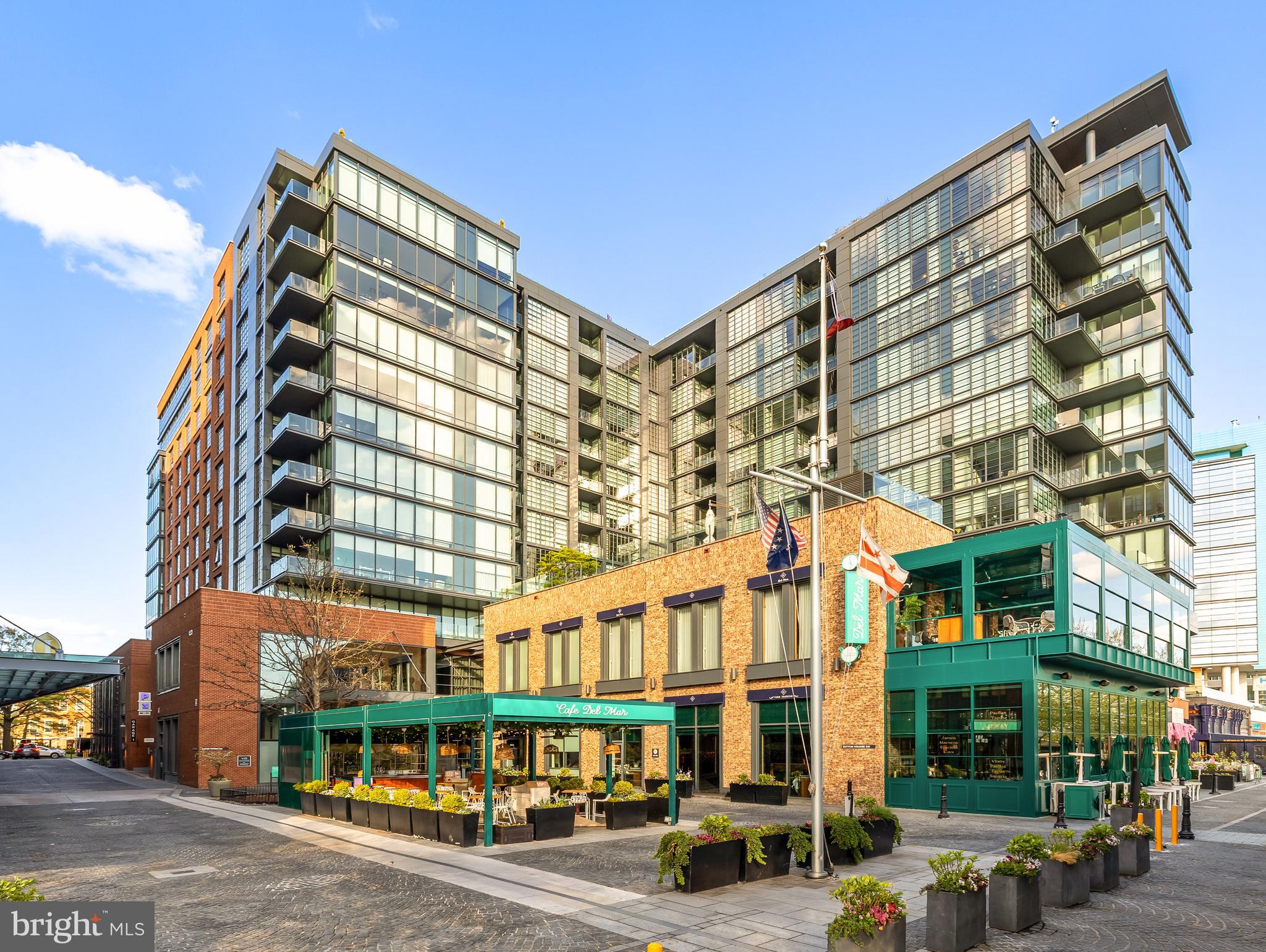 WATERFRONT SW RLA - Residential