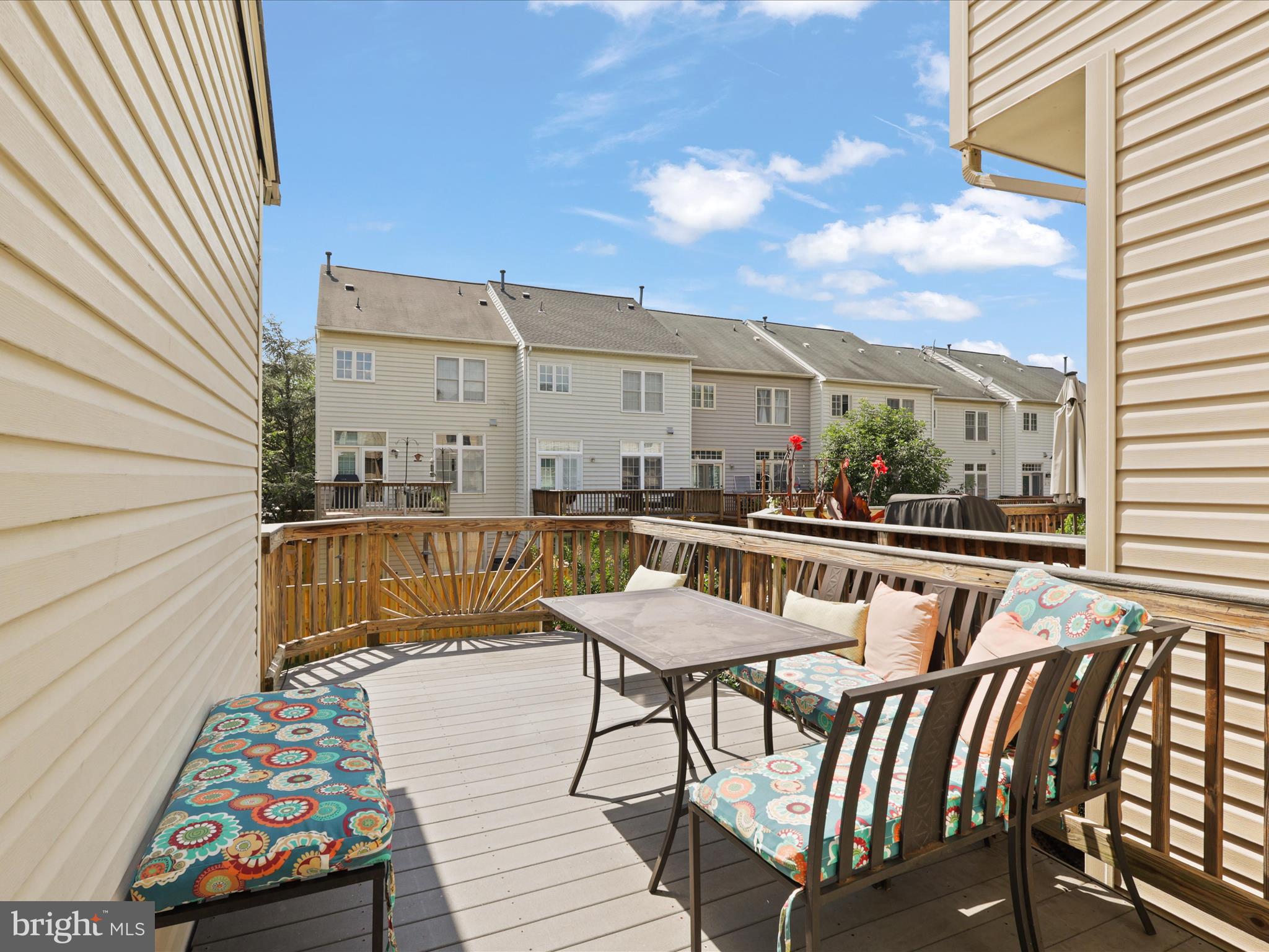 SOUTH RIDING - Residential