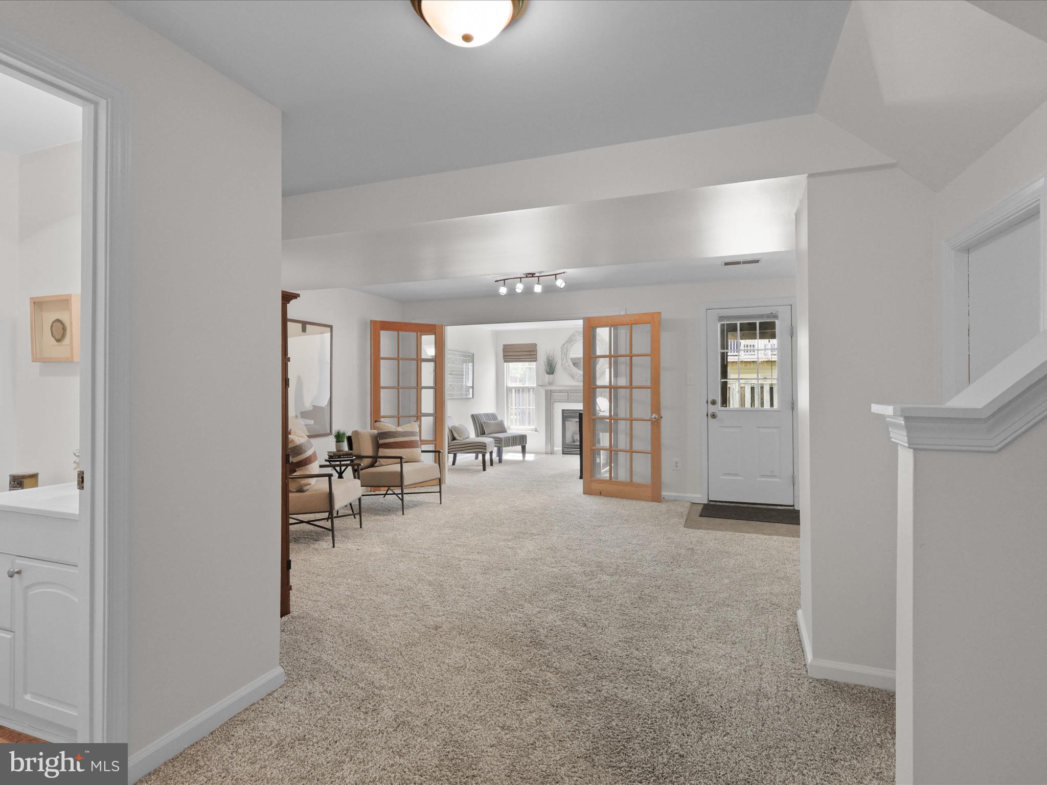 SOUTH RIDING - Residential