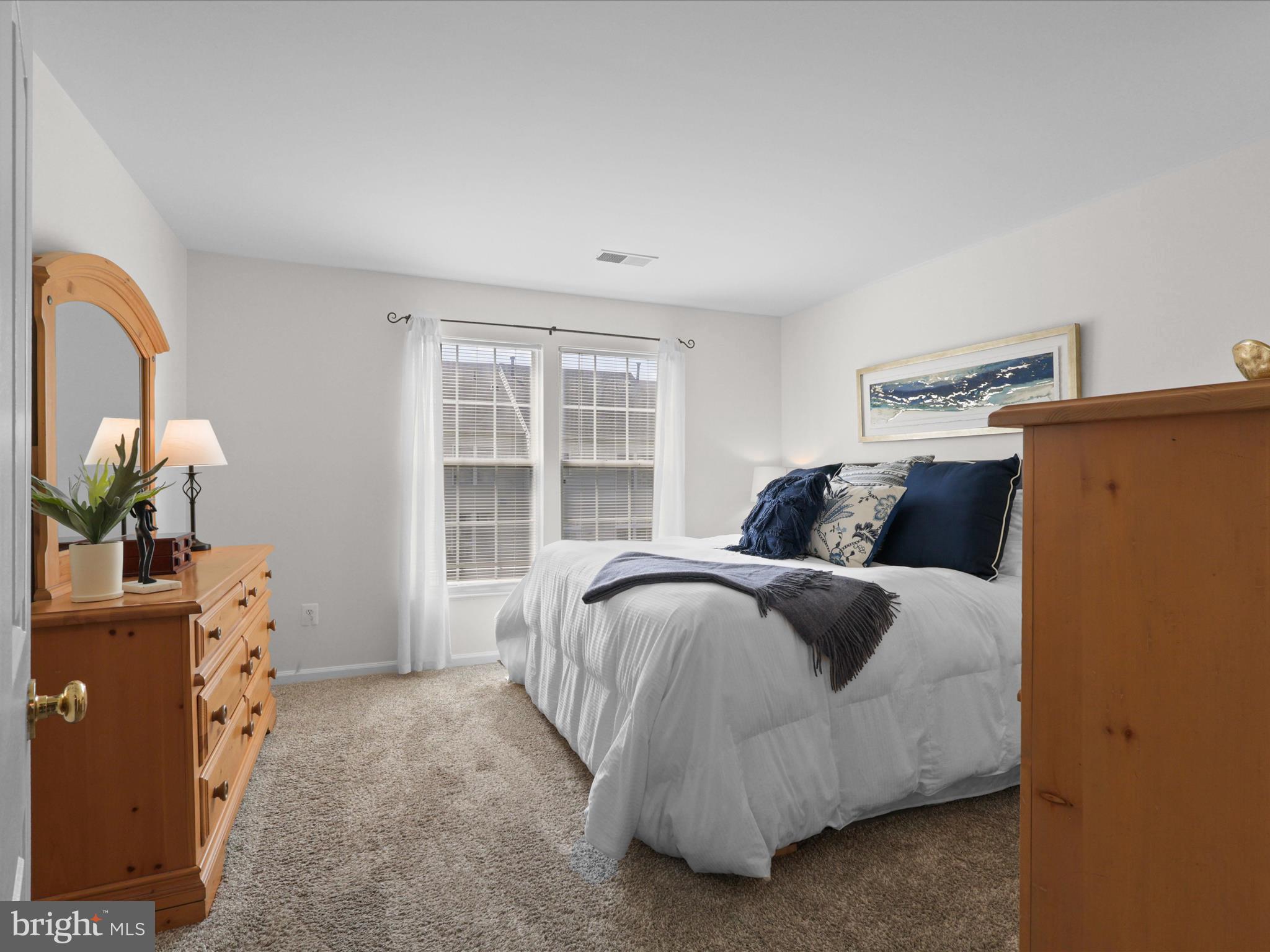 SOUTH RIDING - Residential