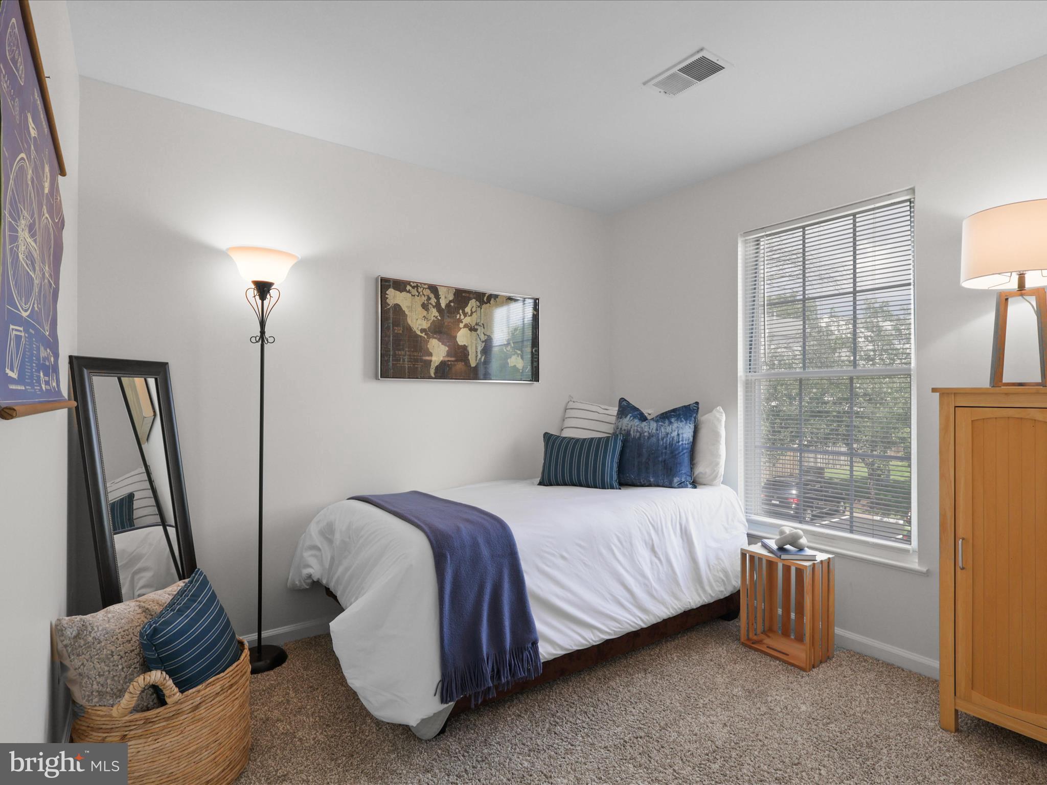 SOUTH RIDING - Residential