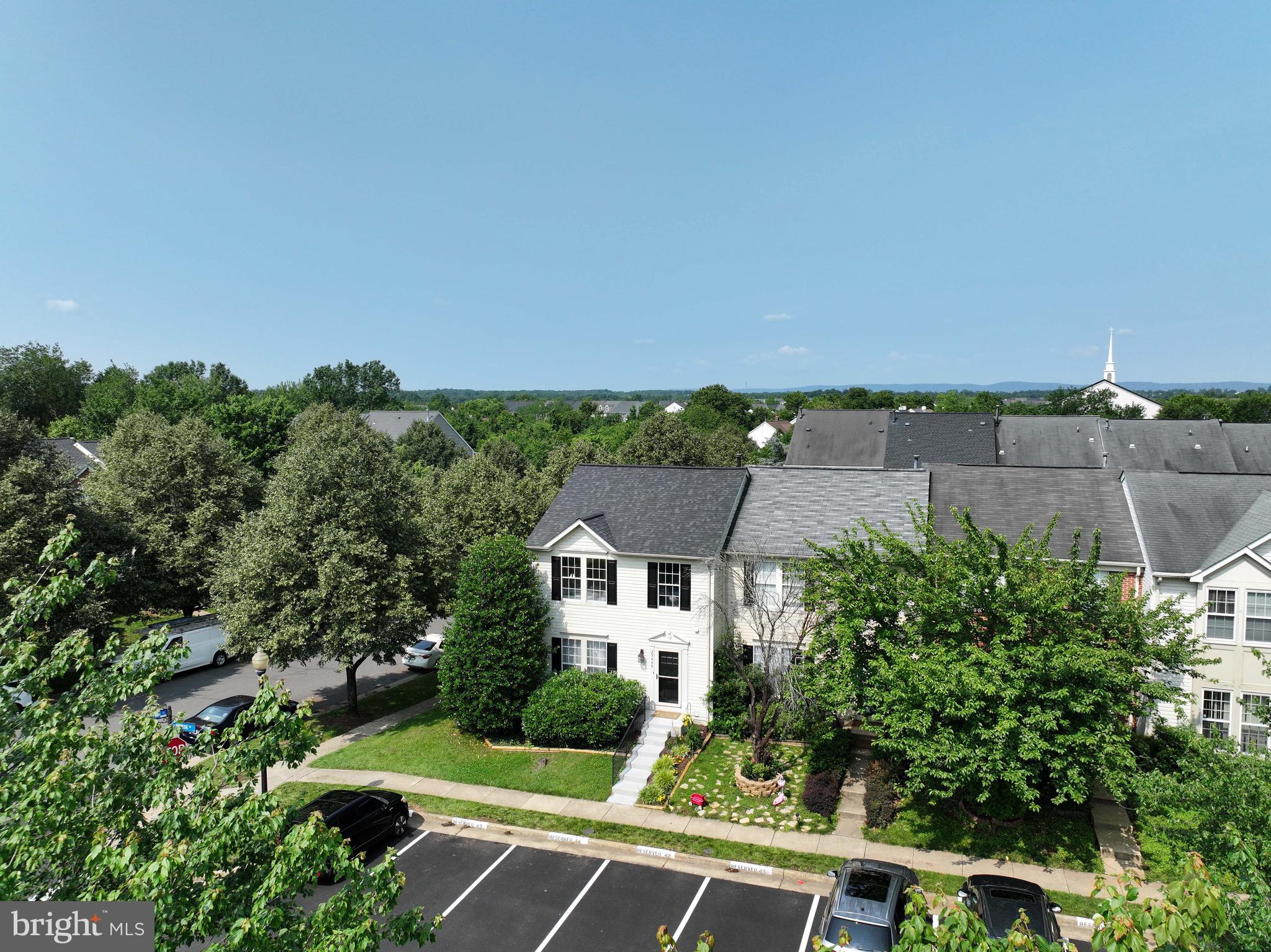 SOUTH RIDING - Residential