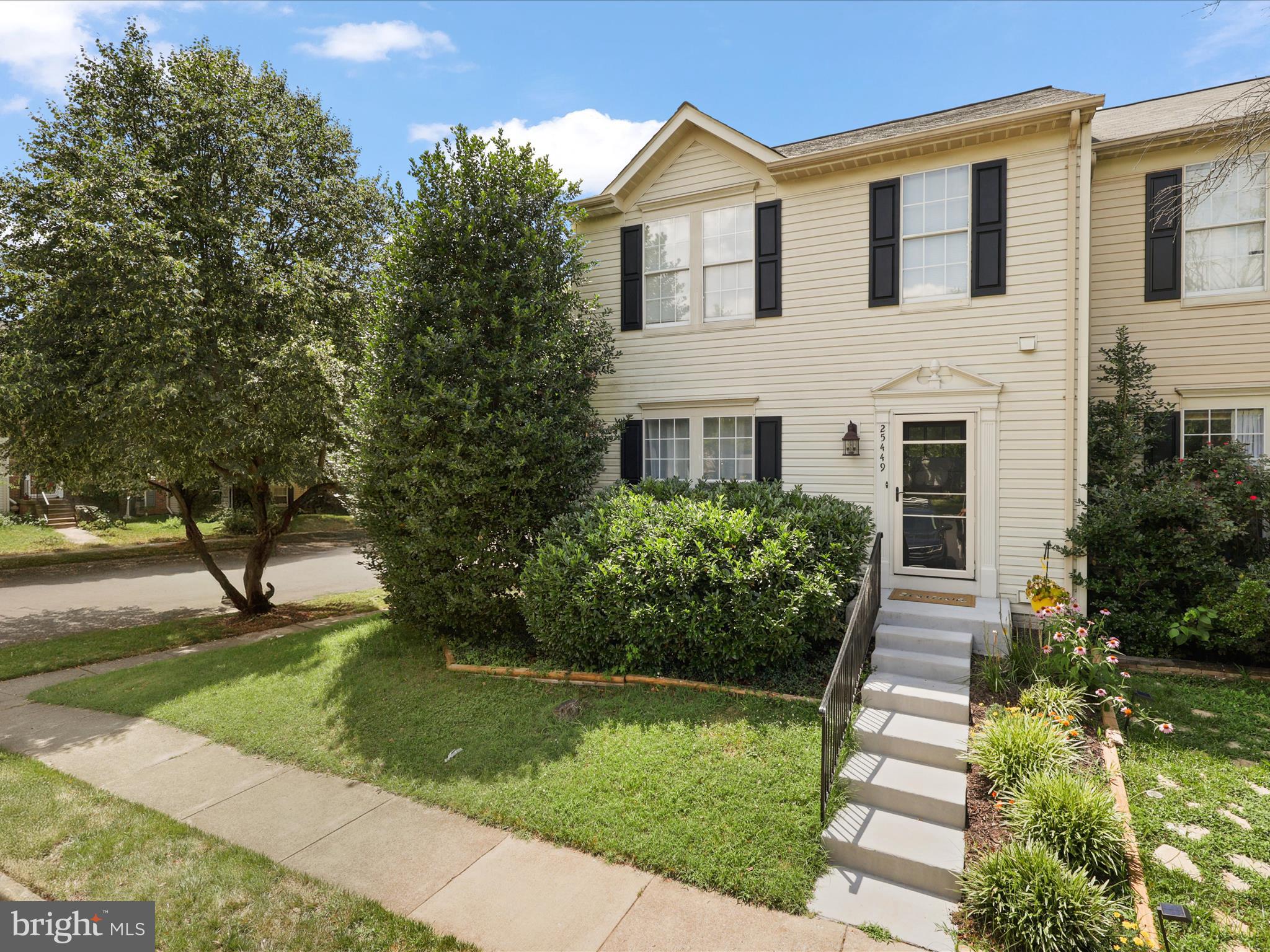 SOUTH RIDING - Residential