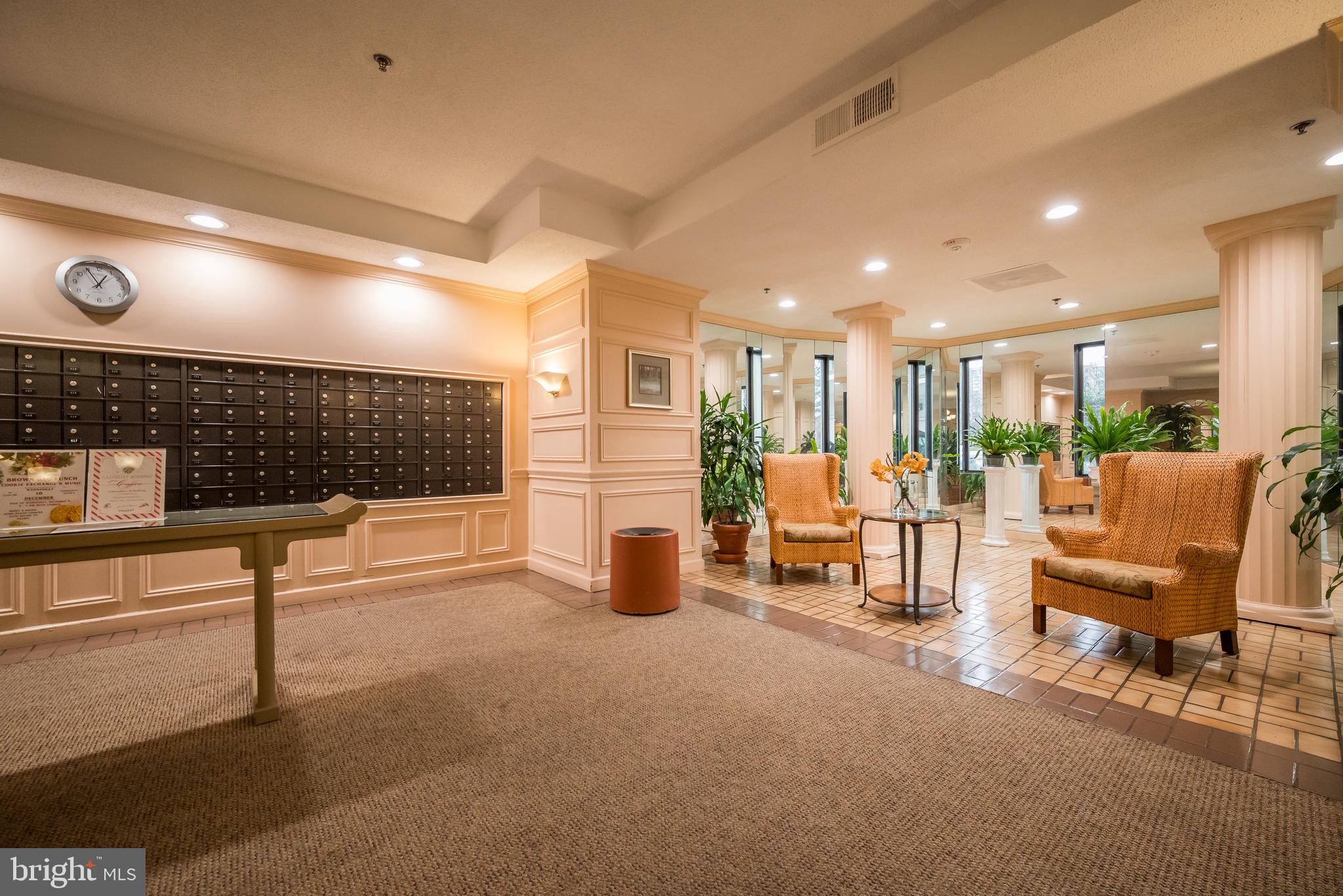 LEISURE WORLD - Residential