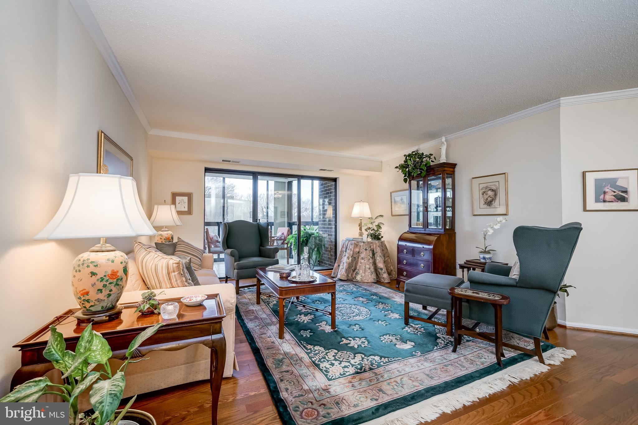 LEISURE WORLD - Residential