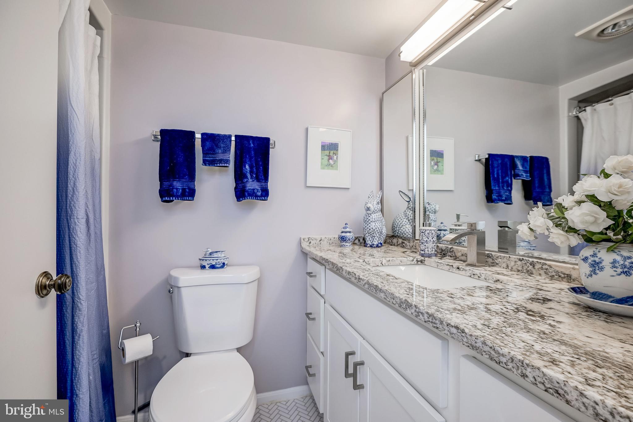 LEISURE WORLD - Residential