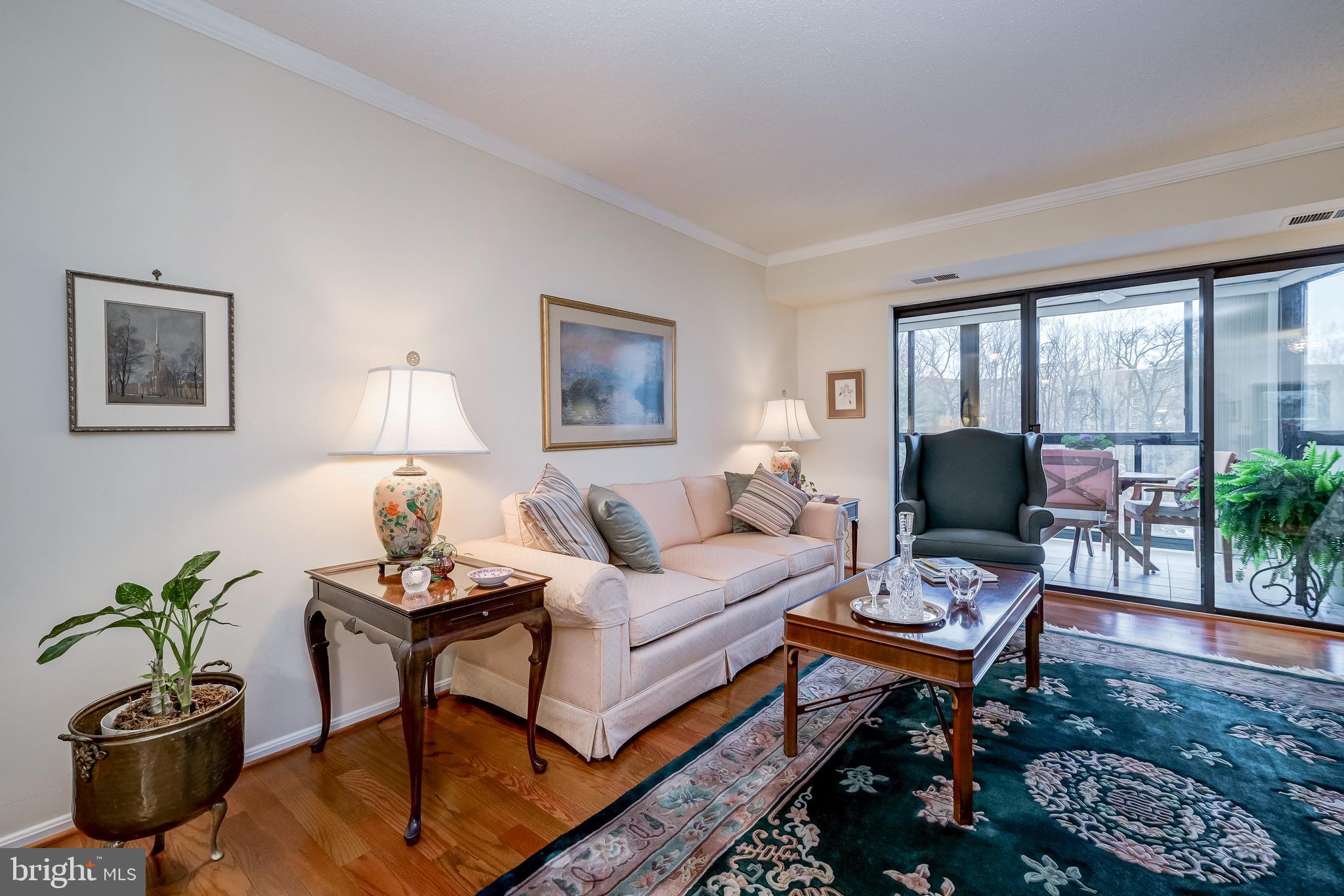 LEISURE WORLD - Residential