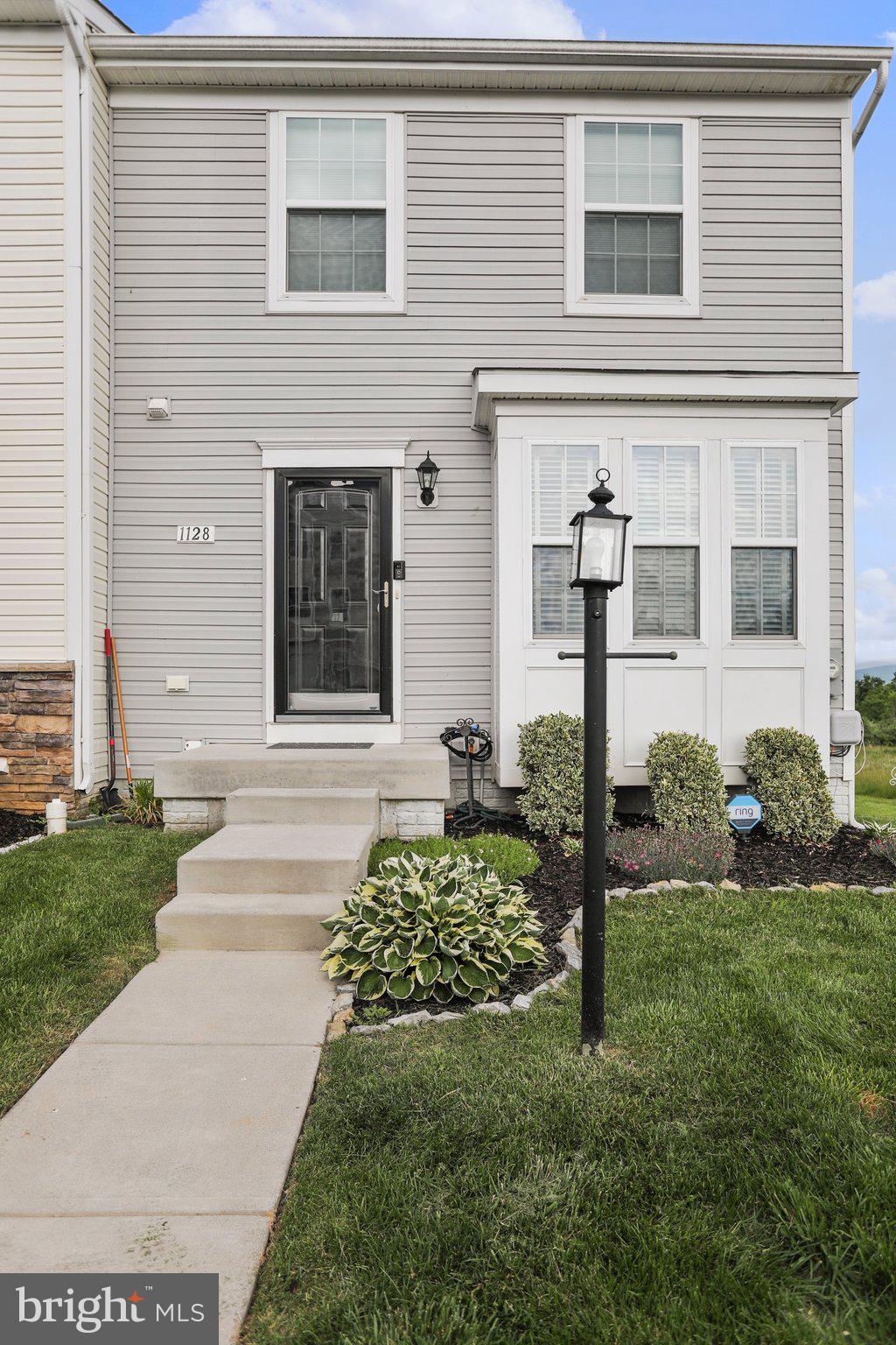 LAKELAND PLACE - Residential