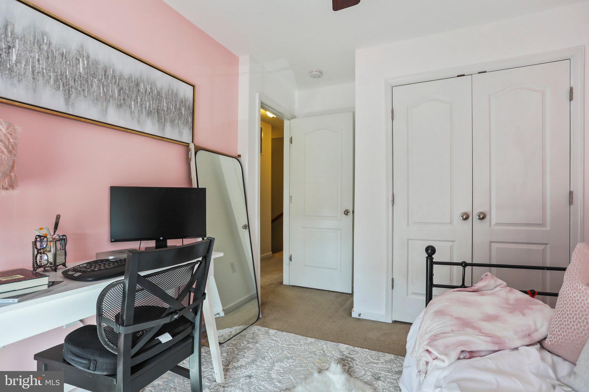 LAKELAND PLACE - Residential