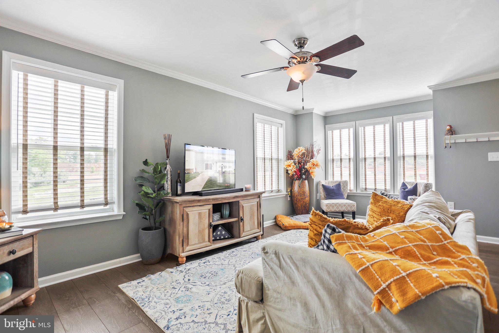 LAKELAND PLACE - Residential