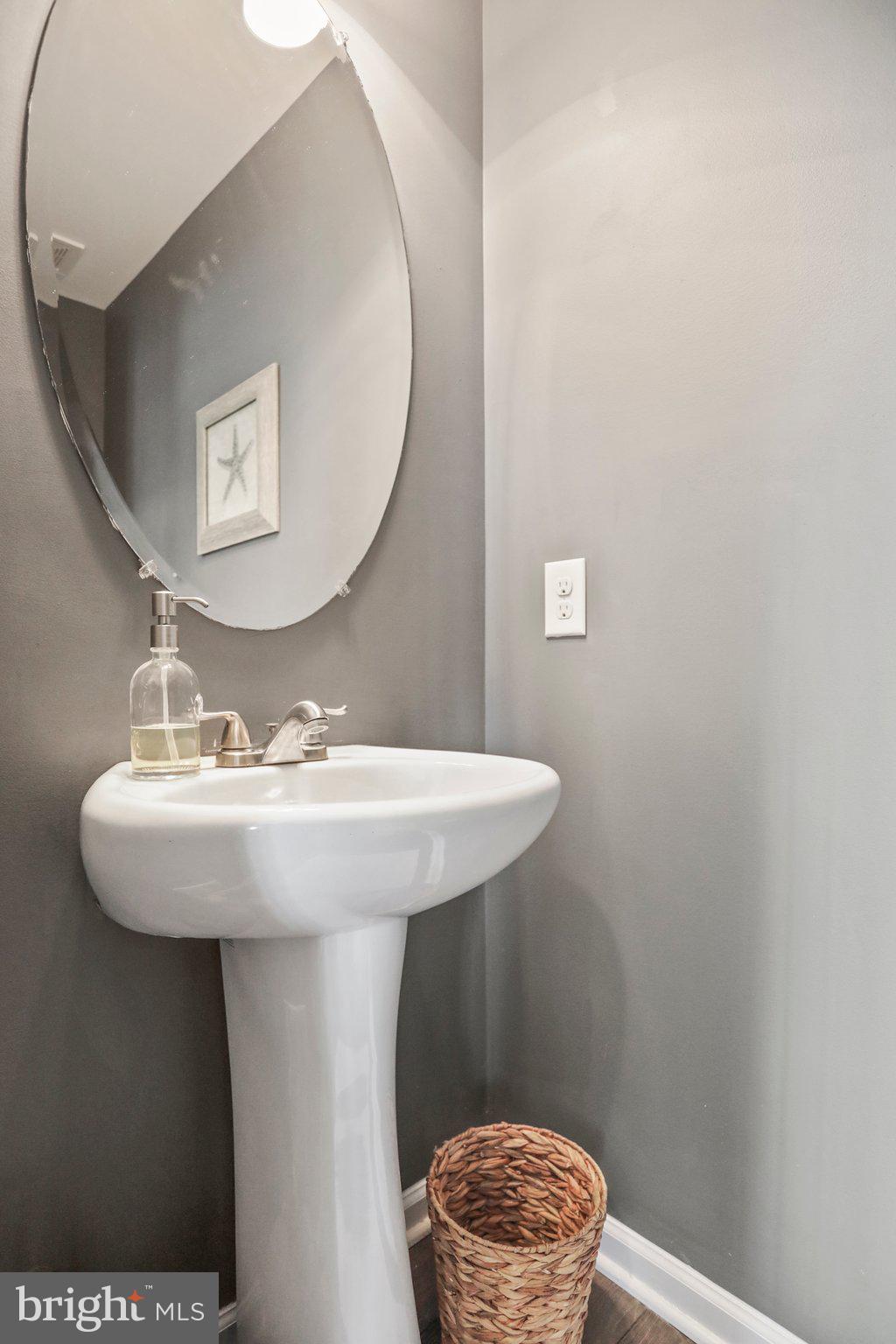 LAKELAND PLACE - Residential