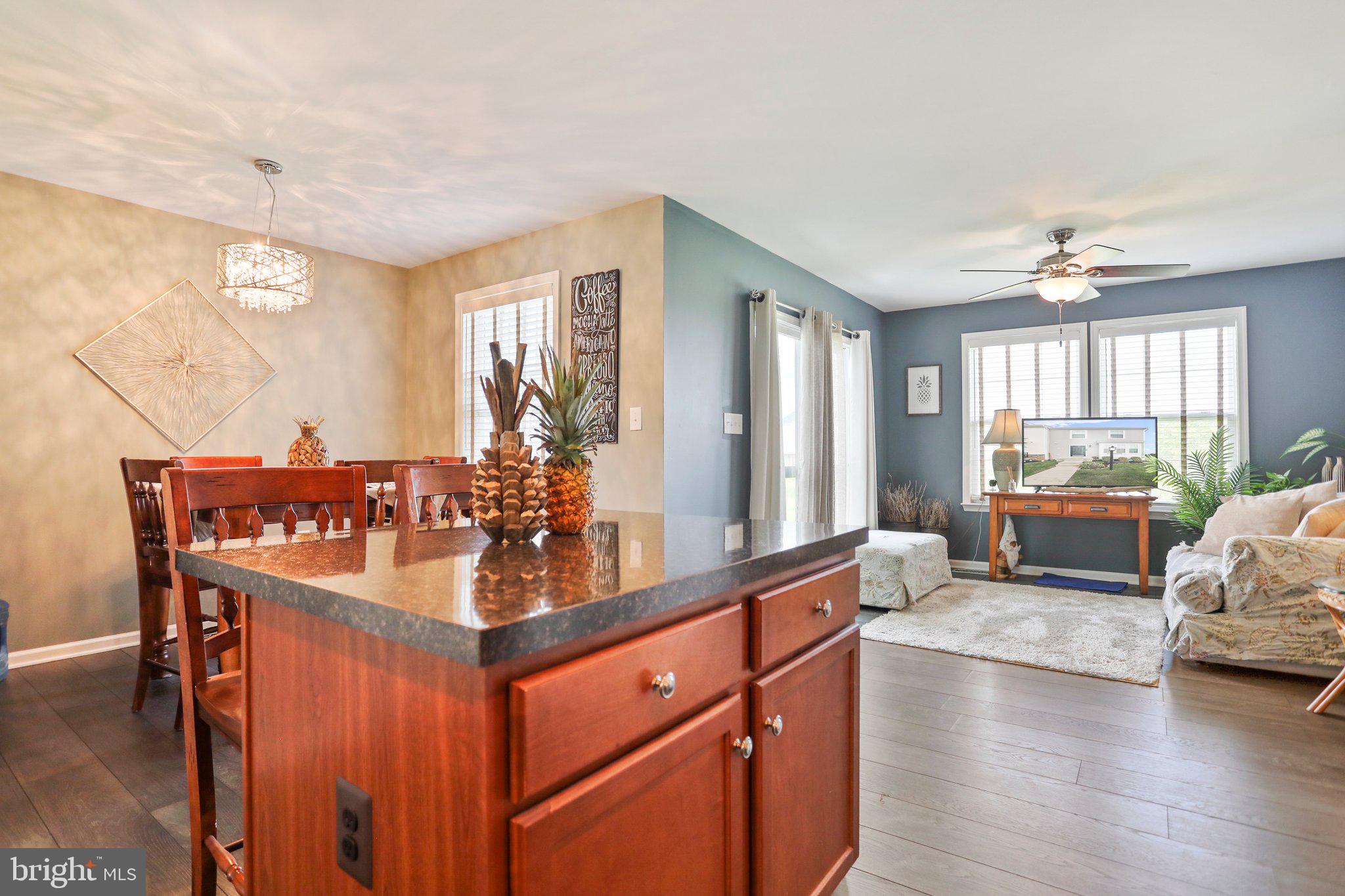 LAKELAND PLACE - Residential