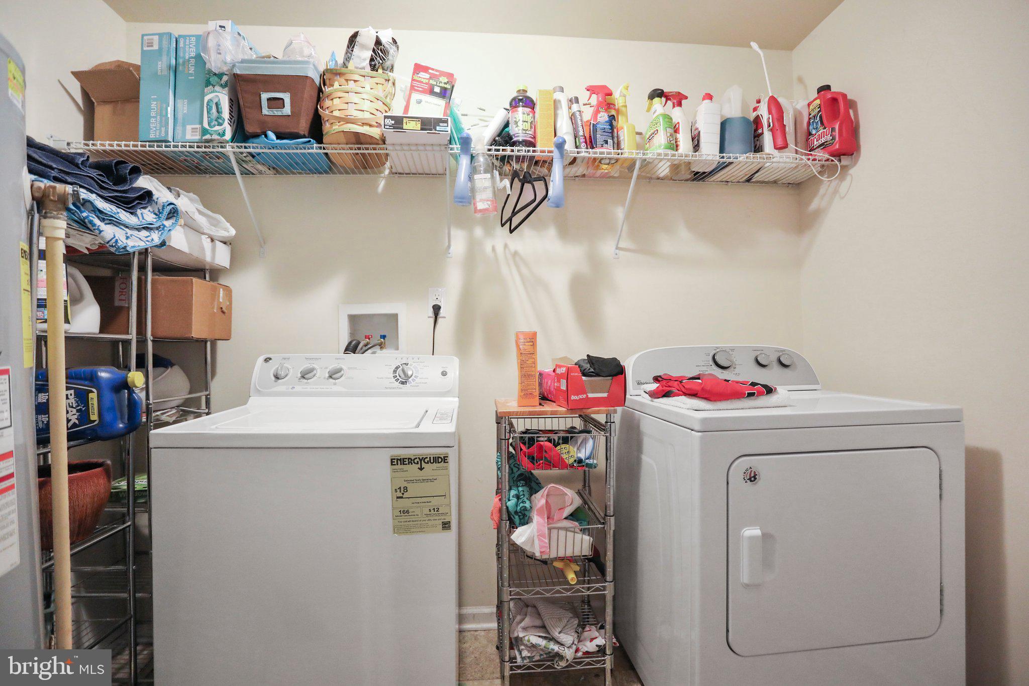 LAKELAND PLACE - Residential