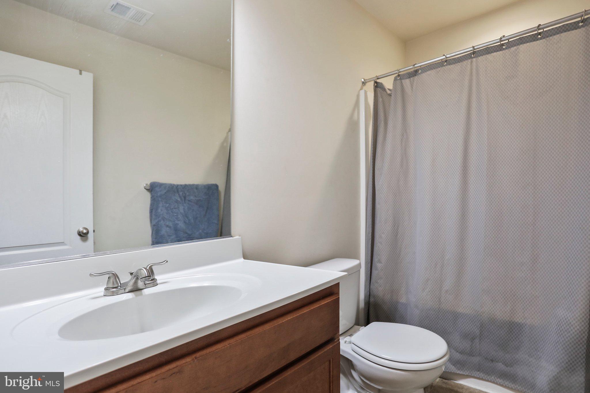 LAKELAND PLACE - Residential