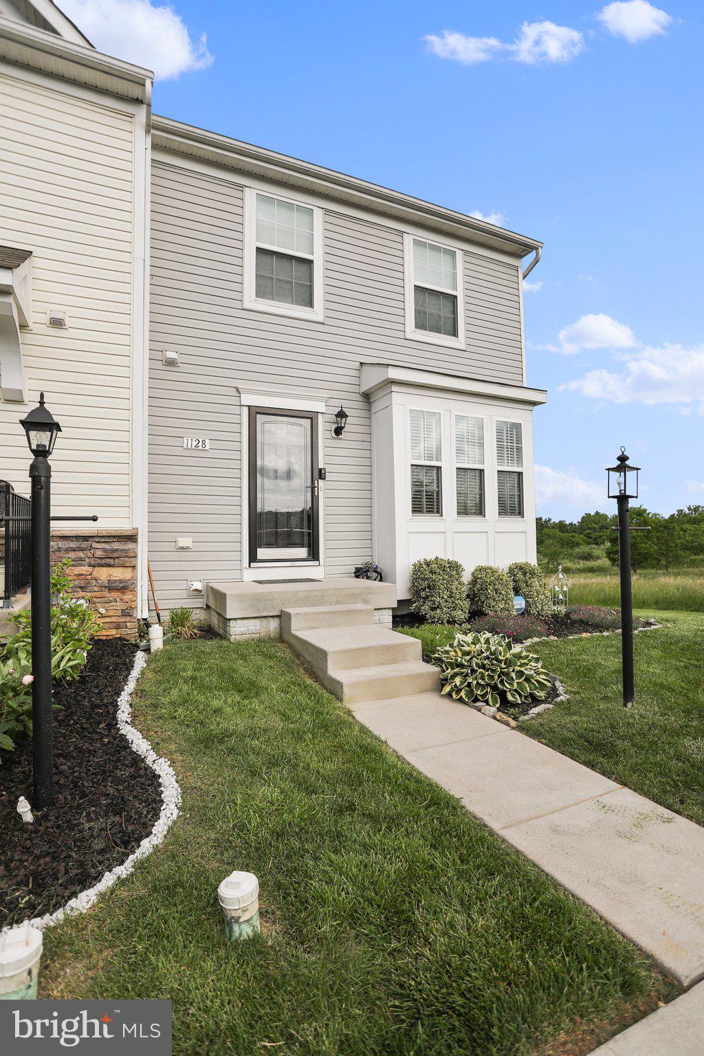 LAKELAND PLACE - Residential