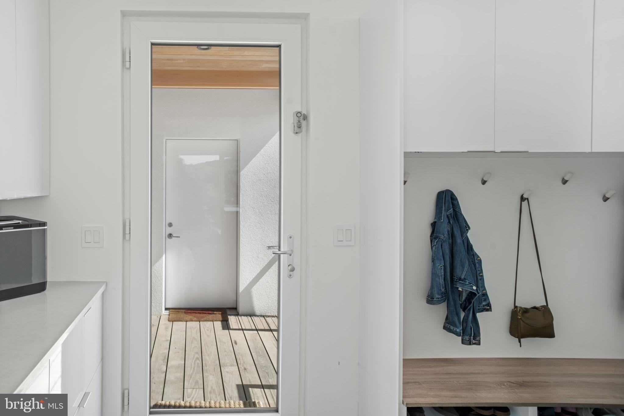 PEBBLE HILL - Residential