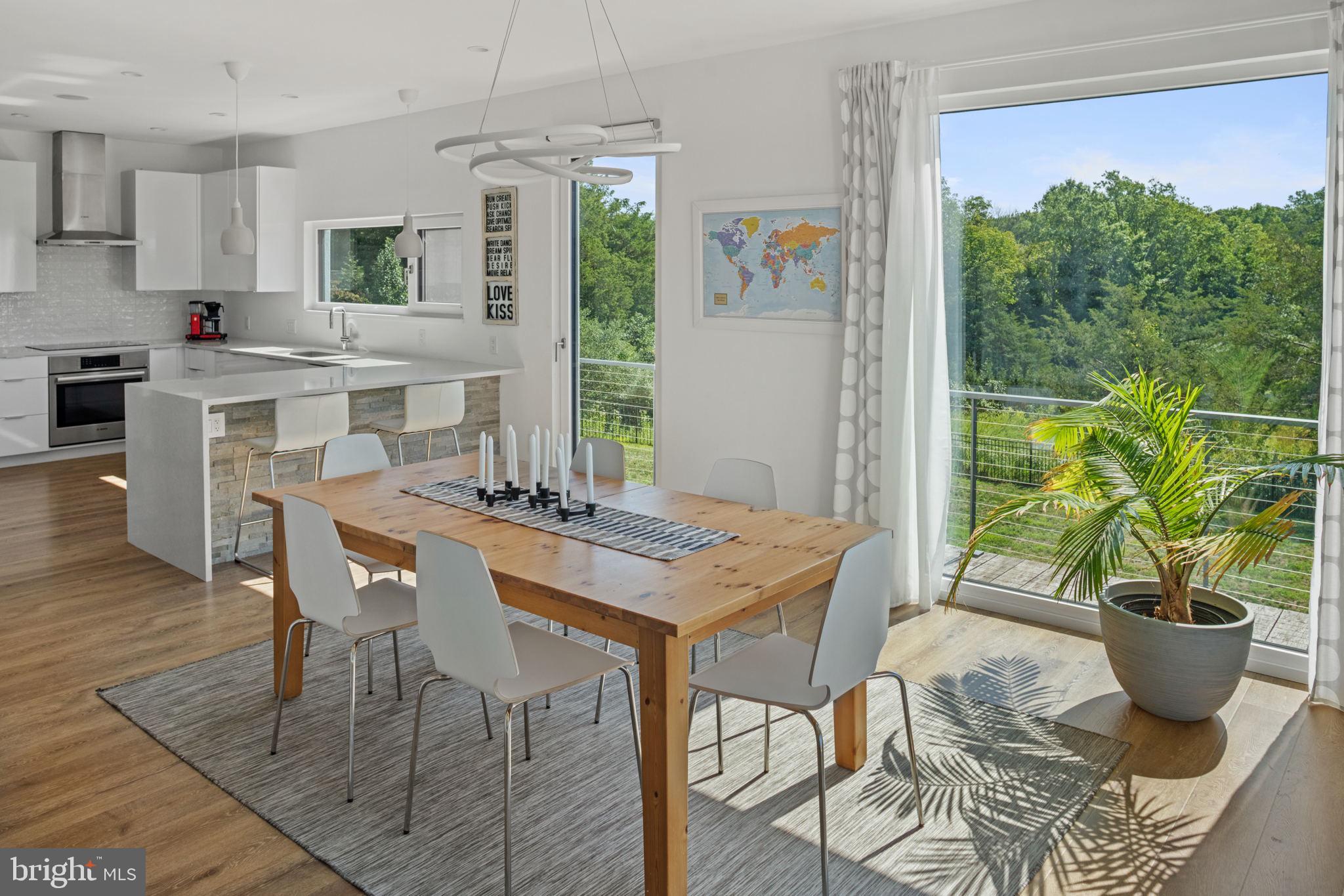 PEBBLE HILL - Residential