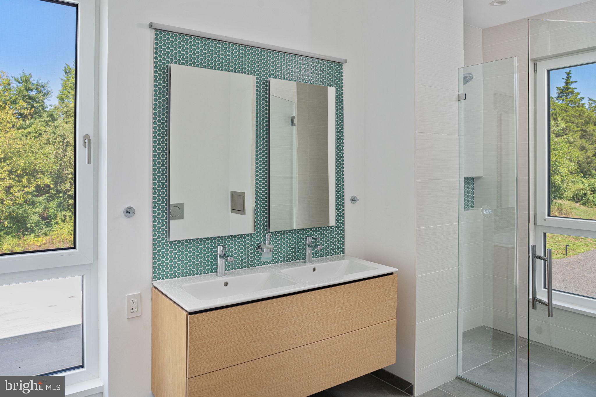 PEBBLE HILL - Residential