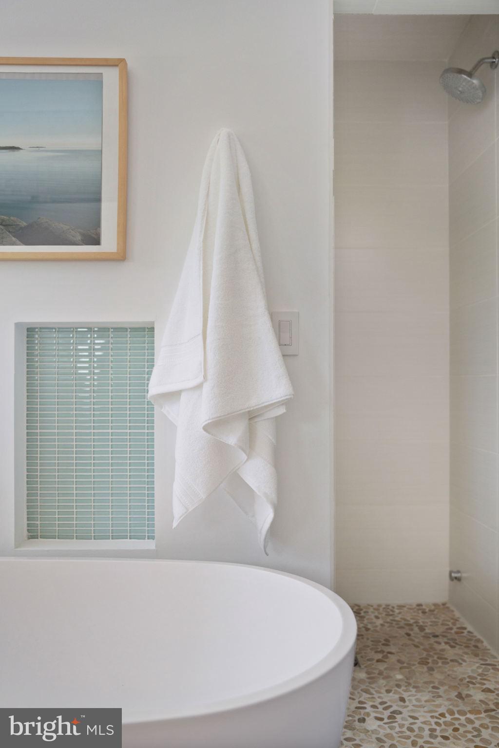 PEBBLE HILL - Residential