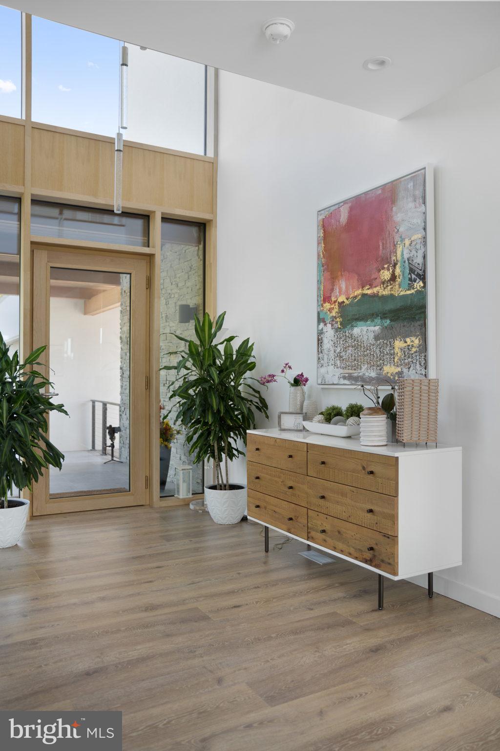 PEBBLE HILL - Residential