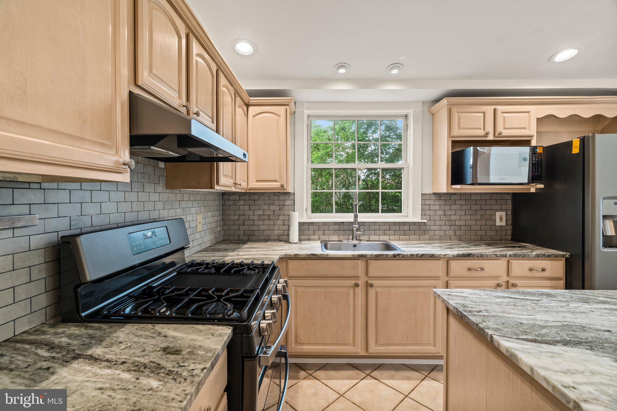 PHILADELPHIA - Residential Lease